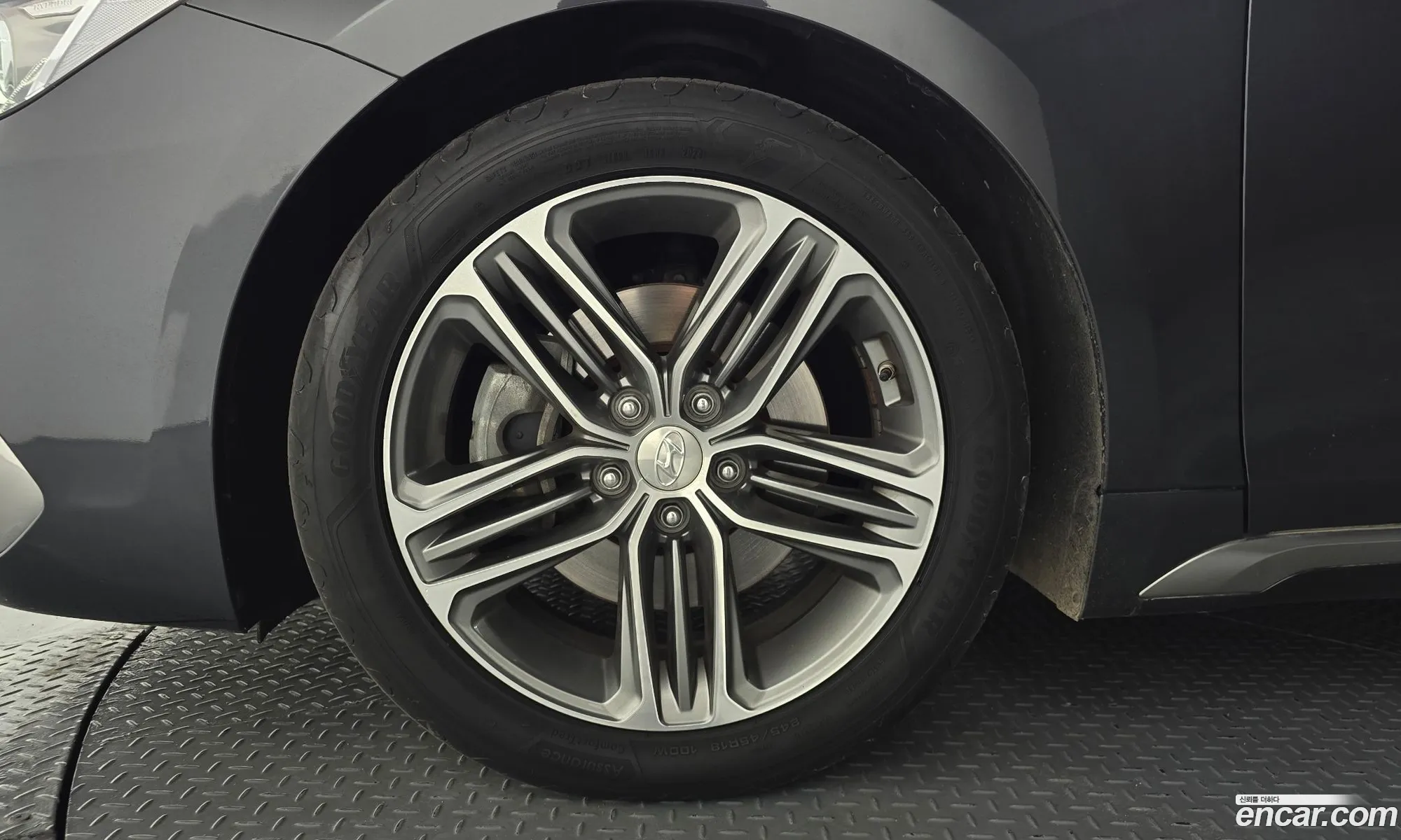 Hyundai Grandeur IG 2018 — 21