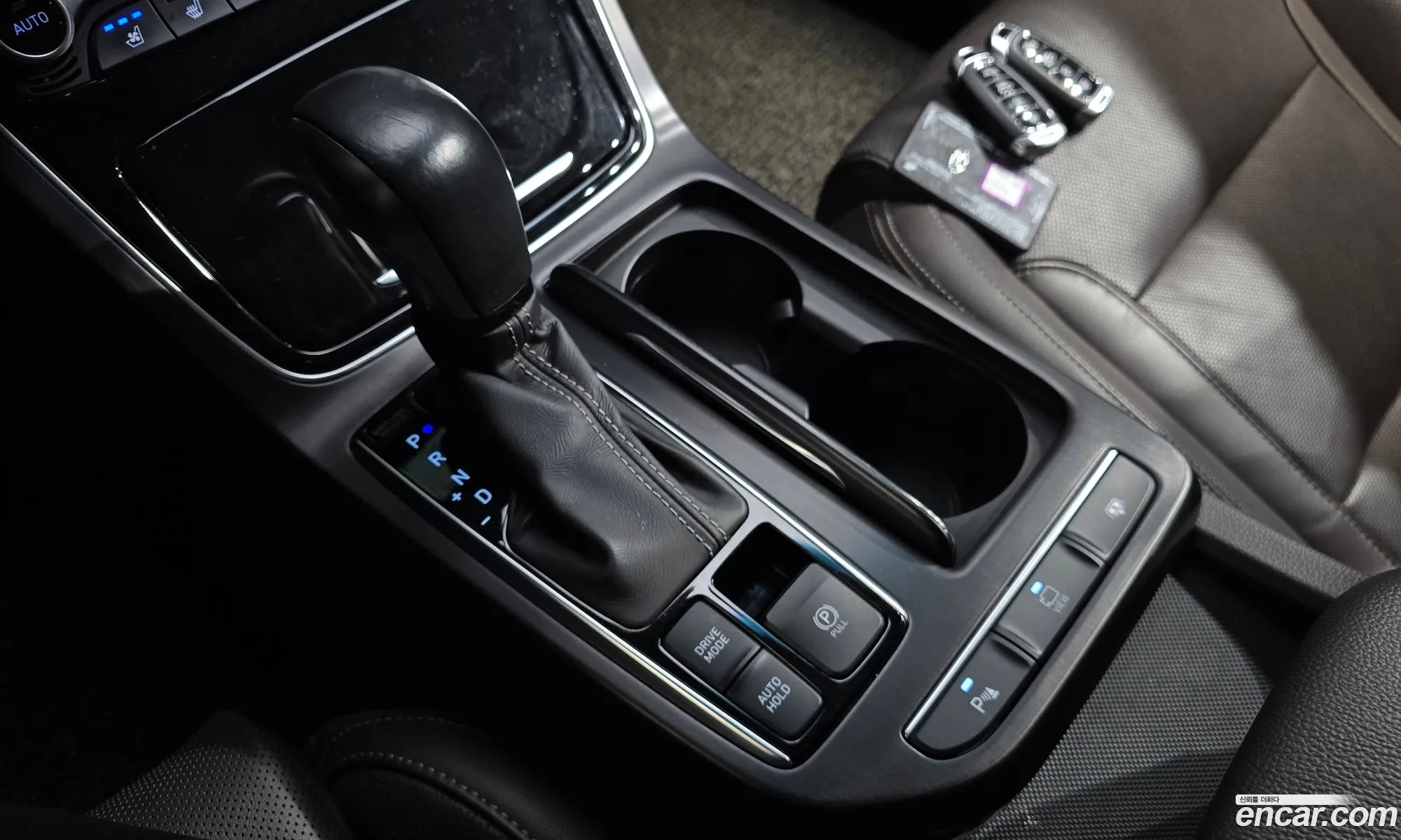 Hyundai Grandeur IG 2018 — 13