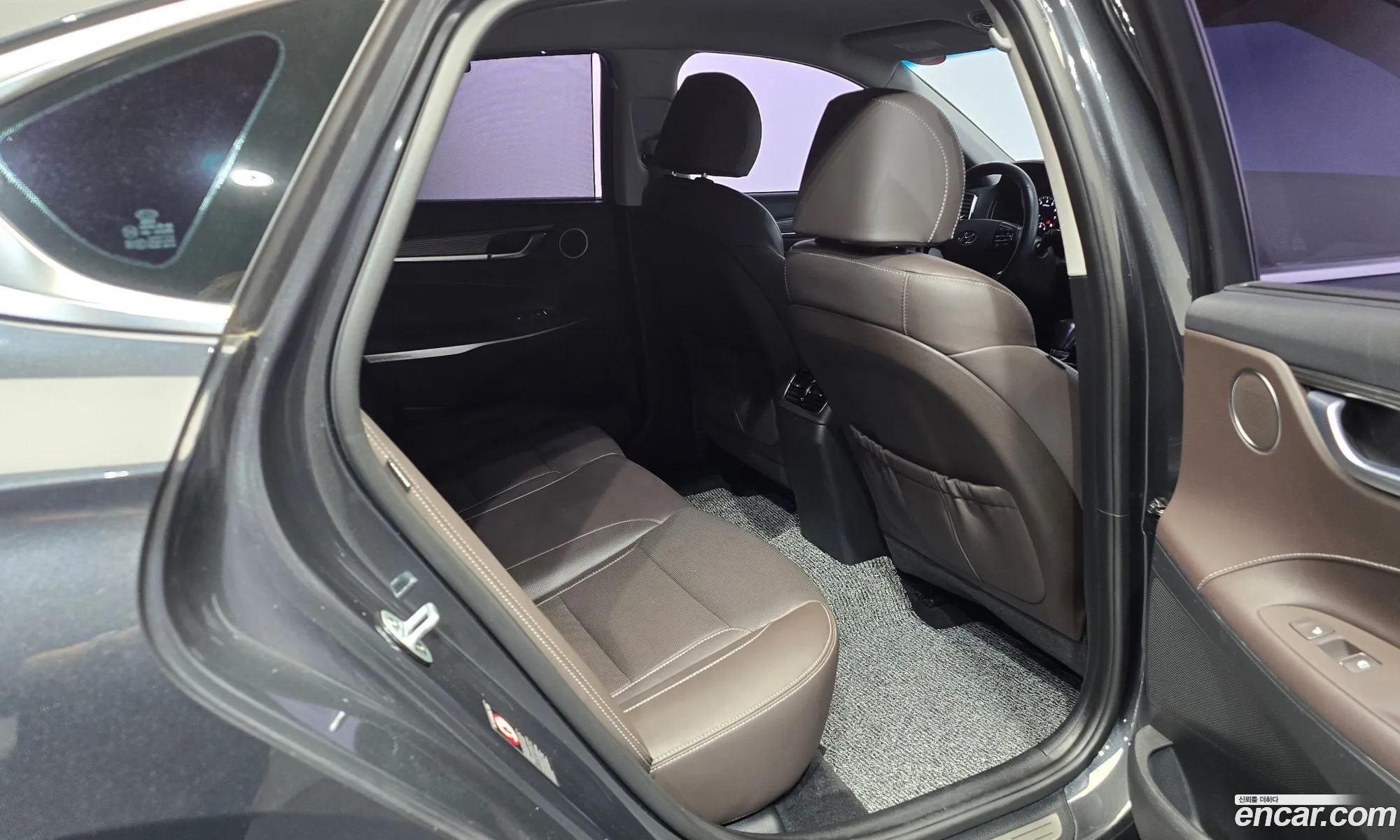 Hyundai Grandeur IG 2018 — 23