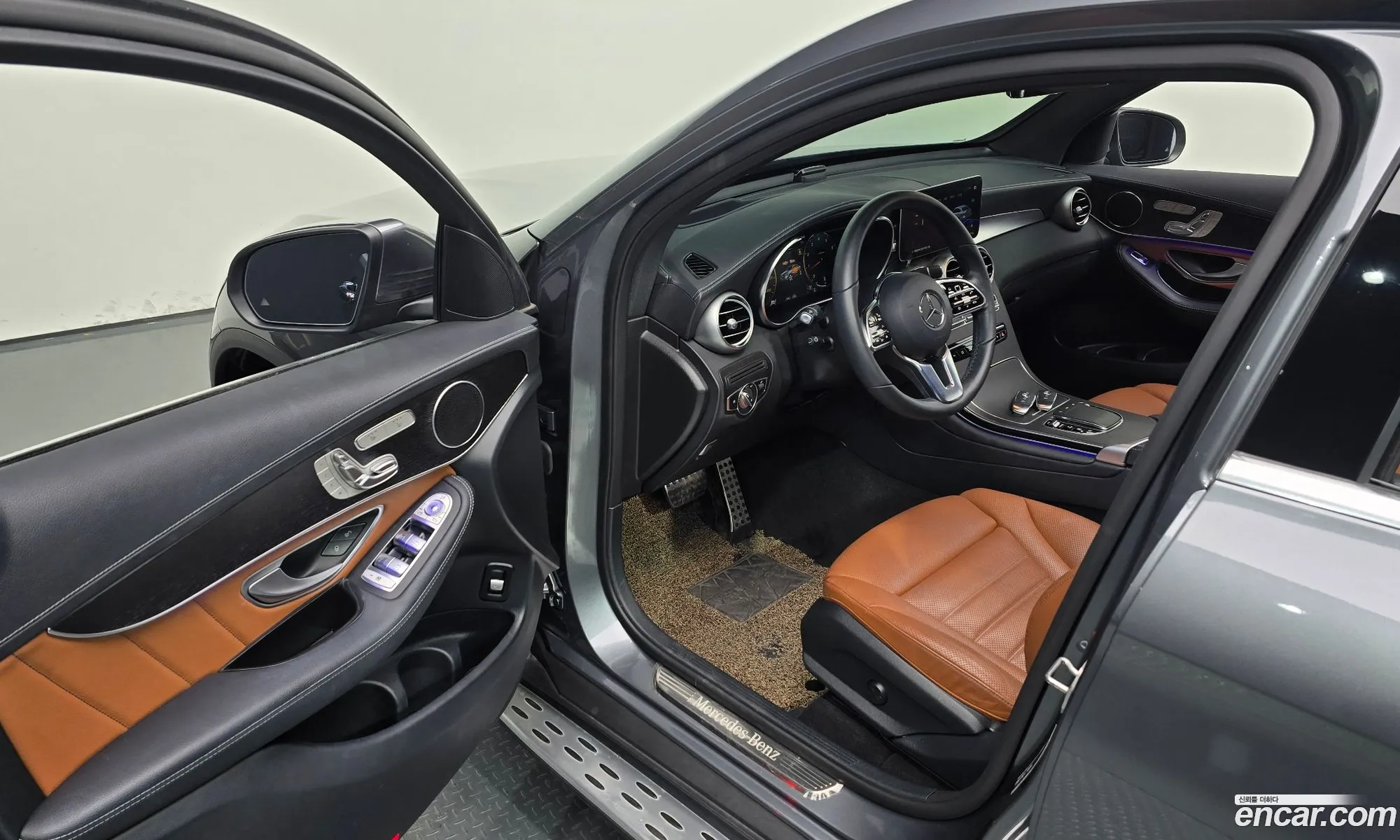 Mercedes-Benz GLC-Class X253 2023 — 14