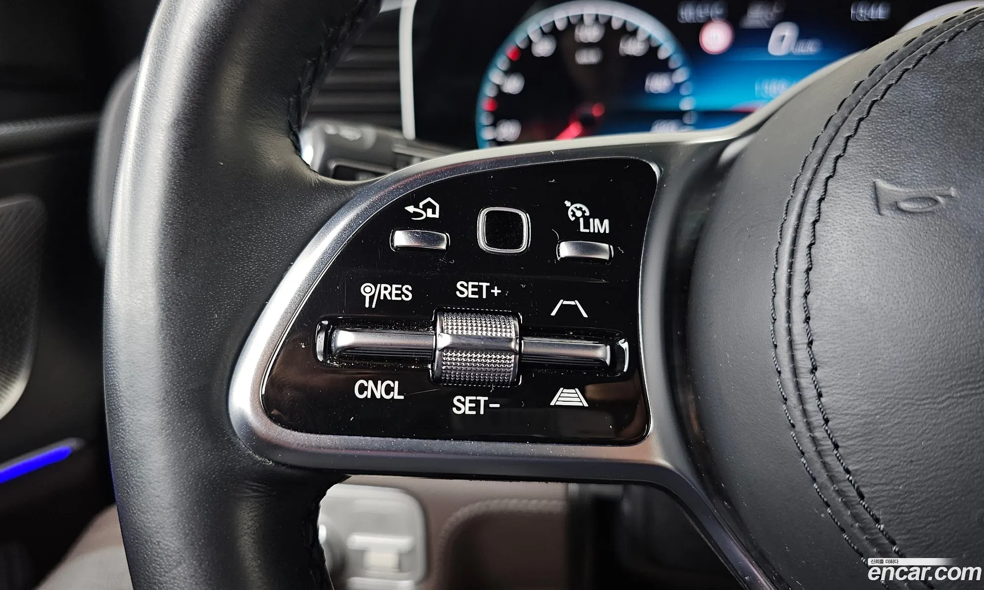 Mercedes-Benz GLS-Class X167 2022 — 16