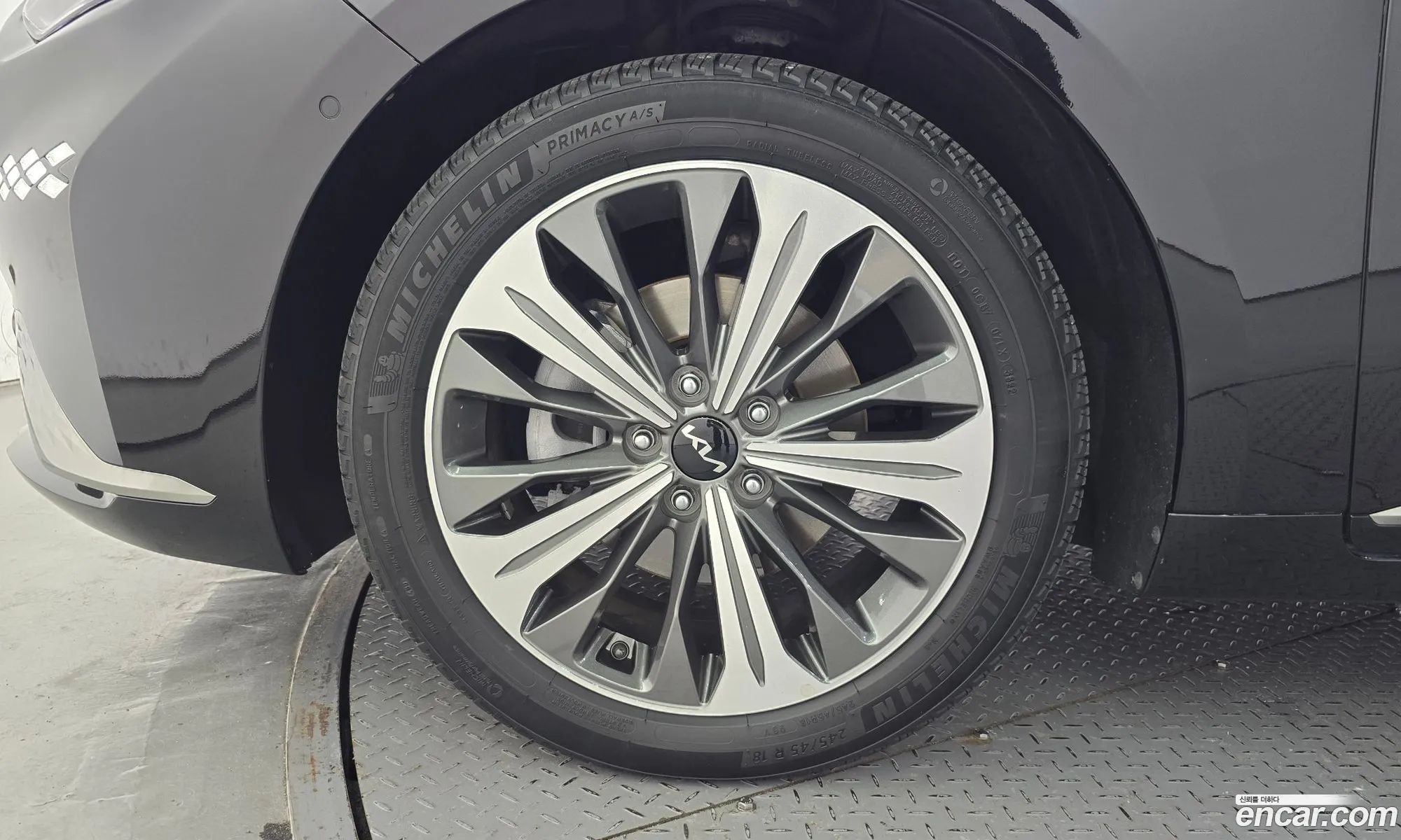 Kia K8 Hybrid 2023 — 23
