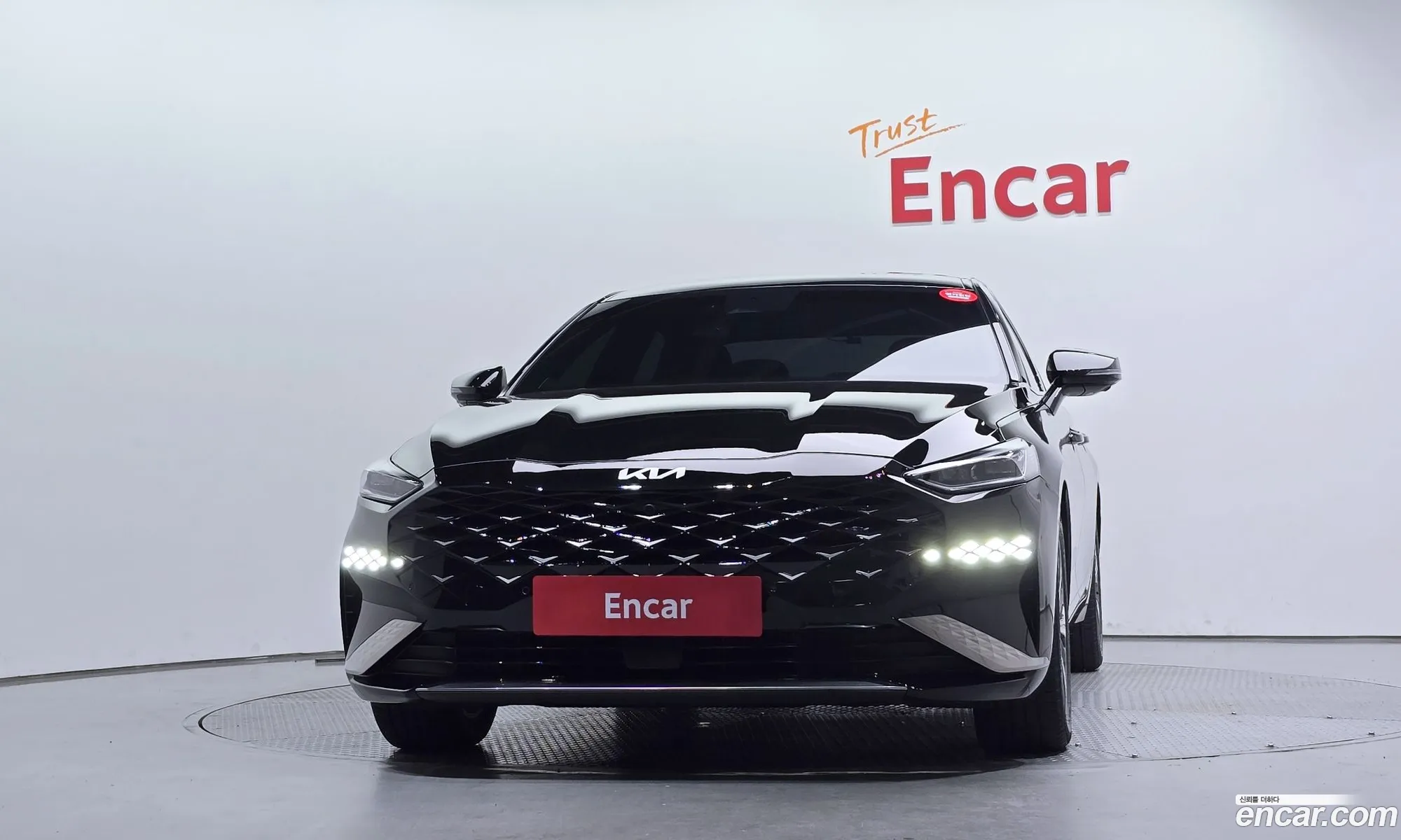 Kia K8 Hybrid 2023 — 12