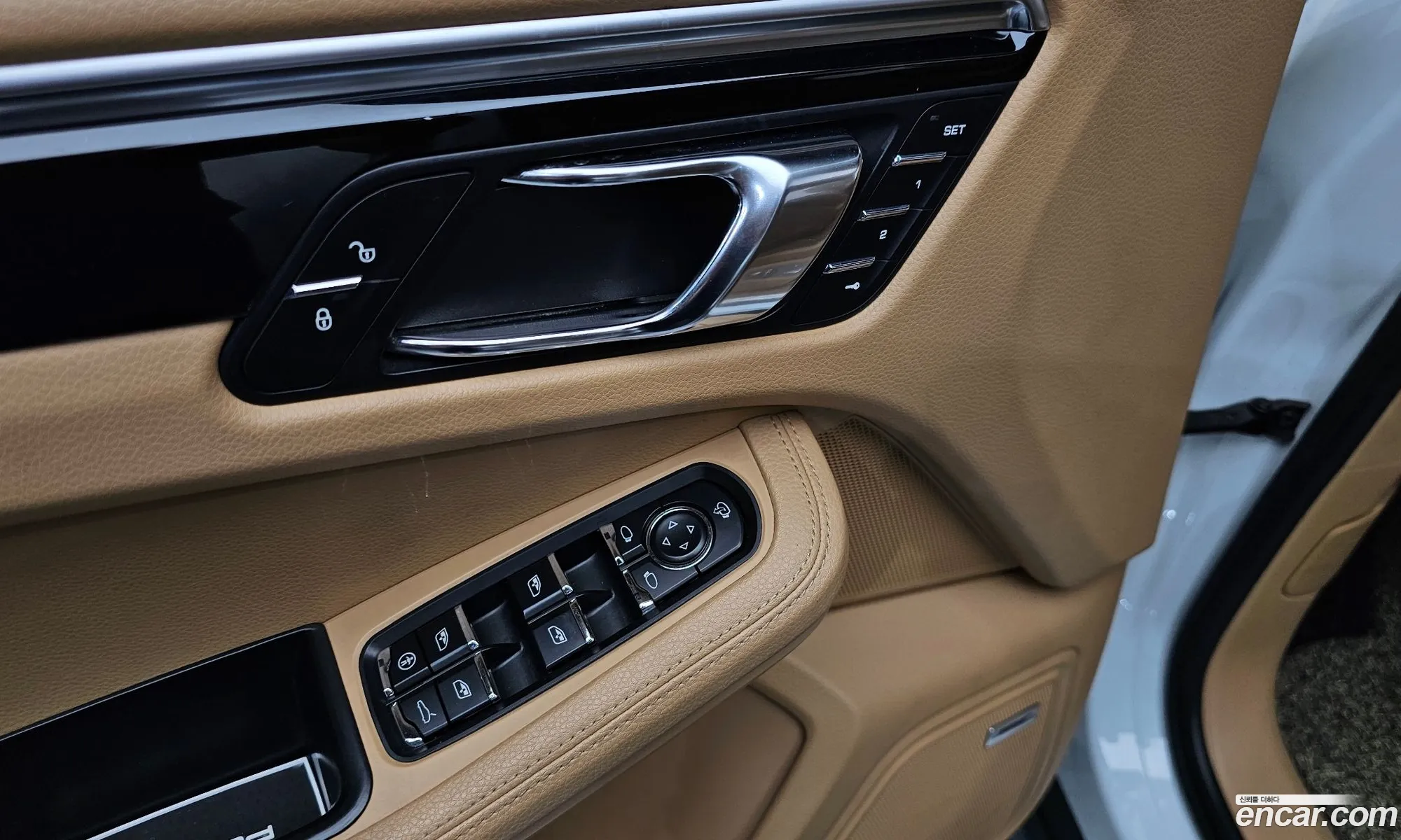 Porsche Macan 2016 WP1AD295XGLB68822 — 18