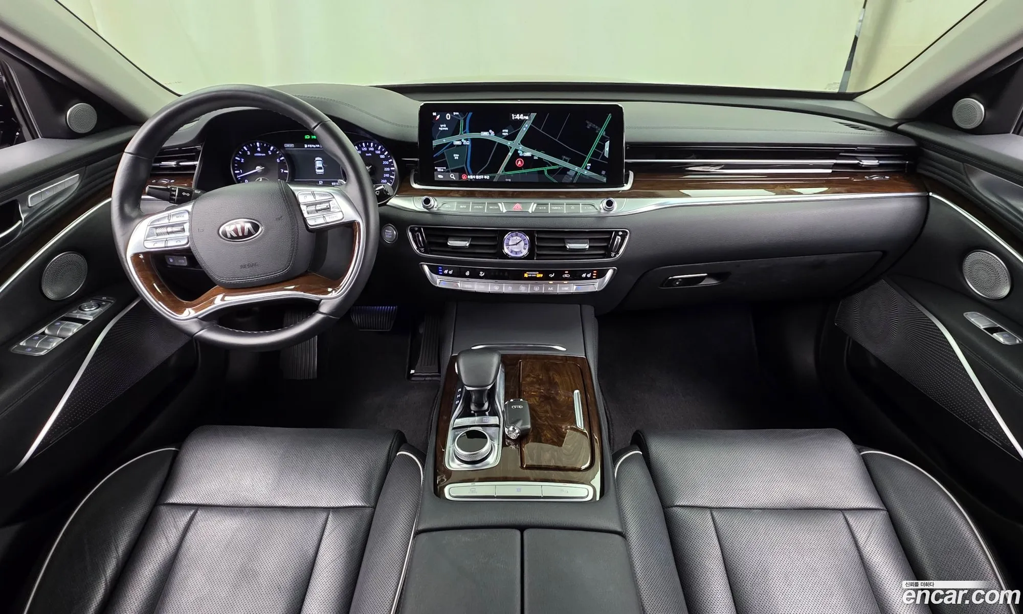 Kia The K9 2019 — 32