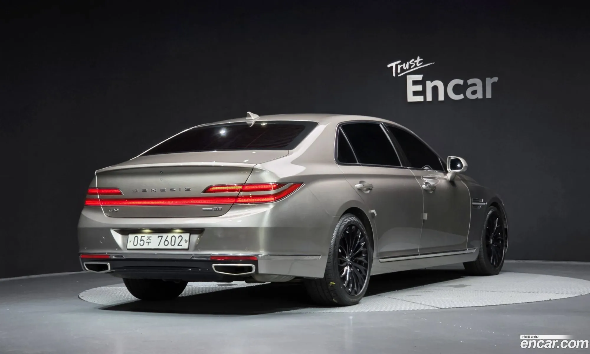 Genesis G90 2019 — 13