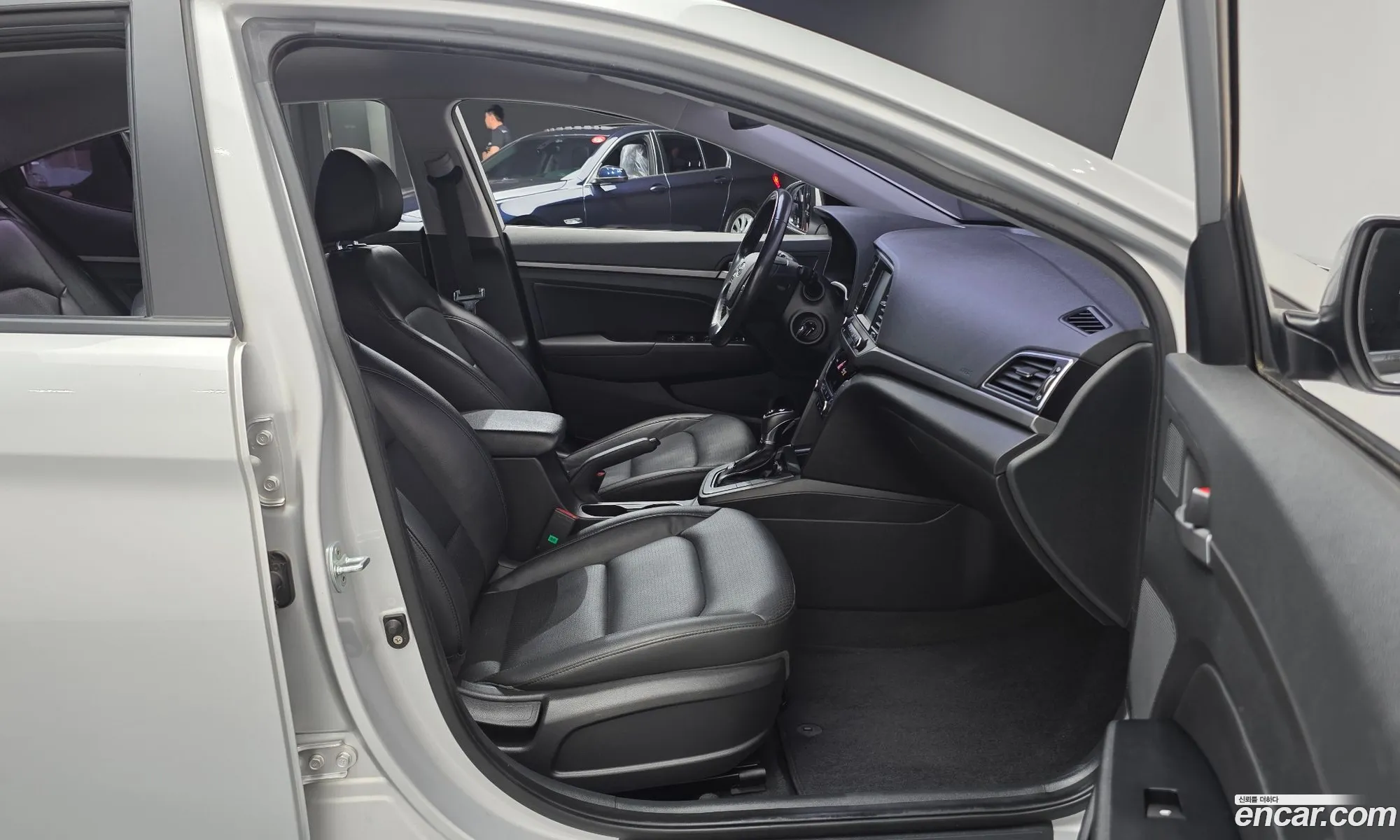 Hyundai Elantra AD 2015 — 22