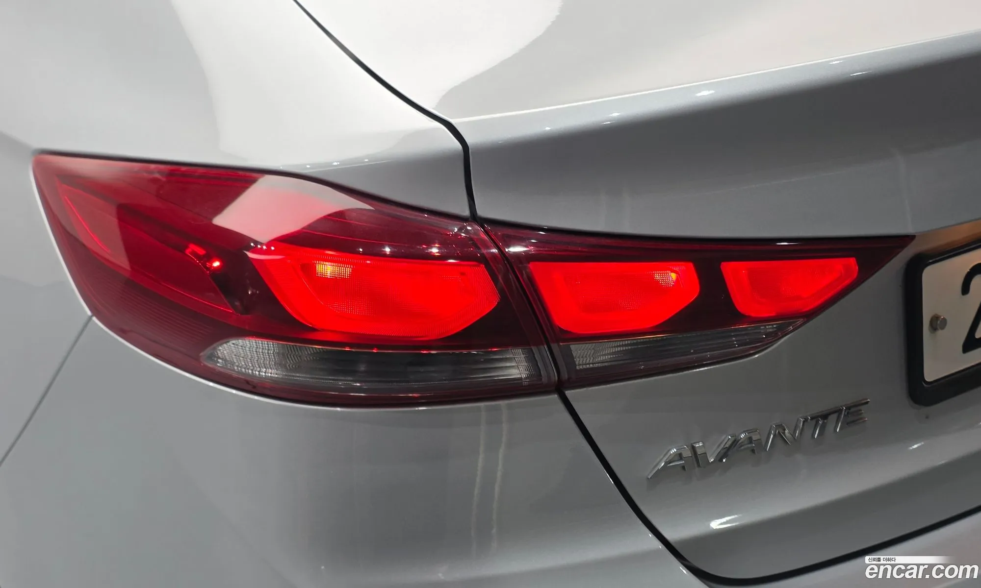 Hyundai Elantra AD 2015 — 19