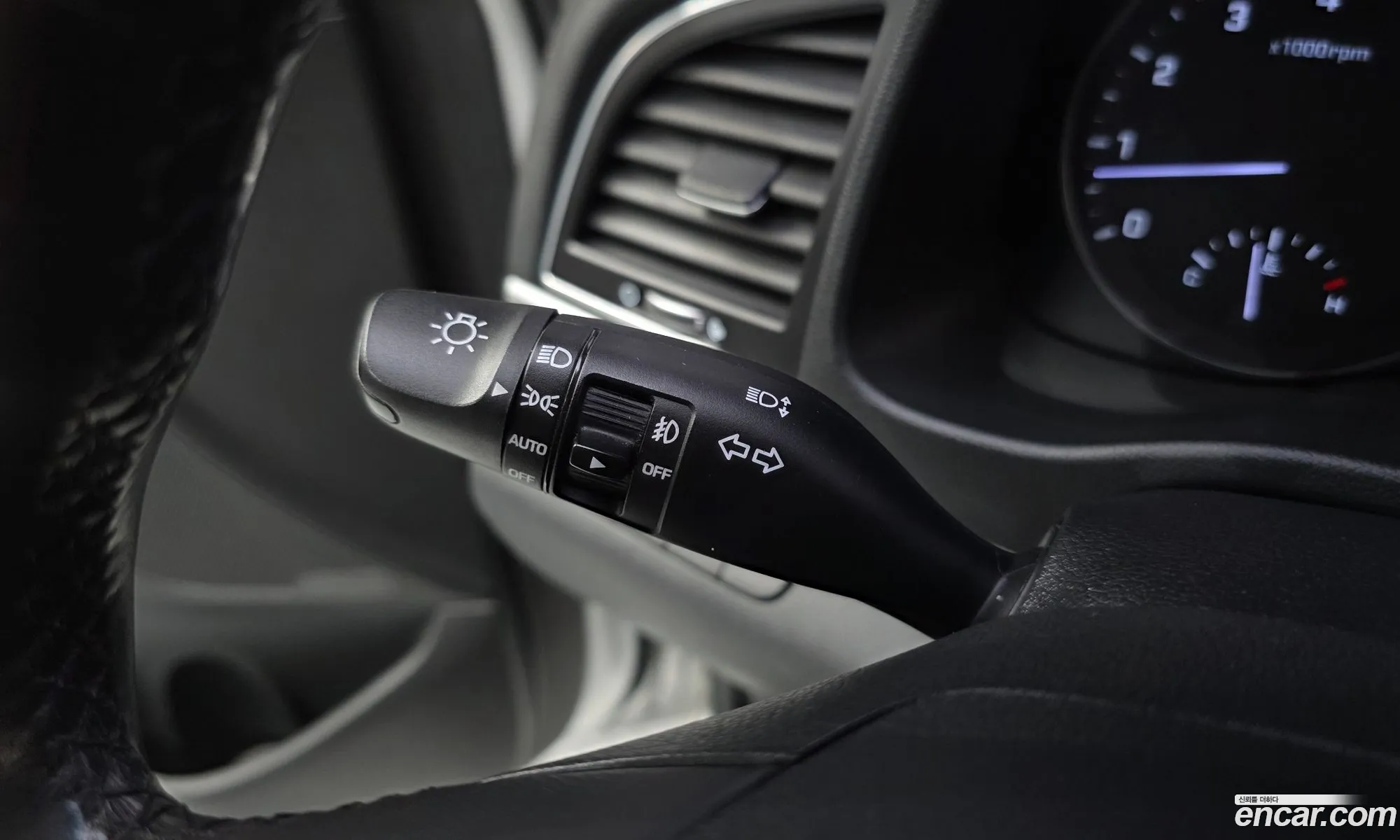 Hyundai Elantra AD 2015 — 25