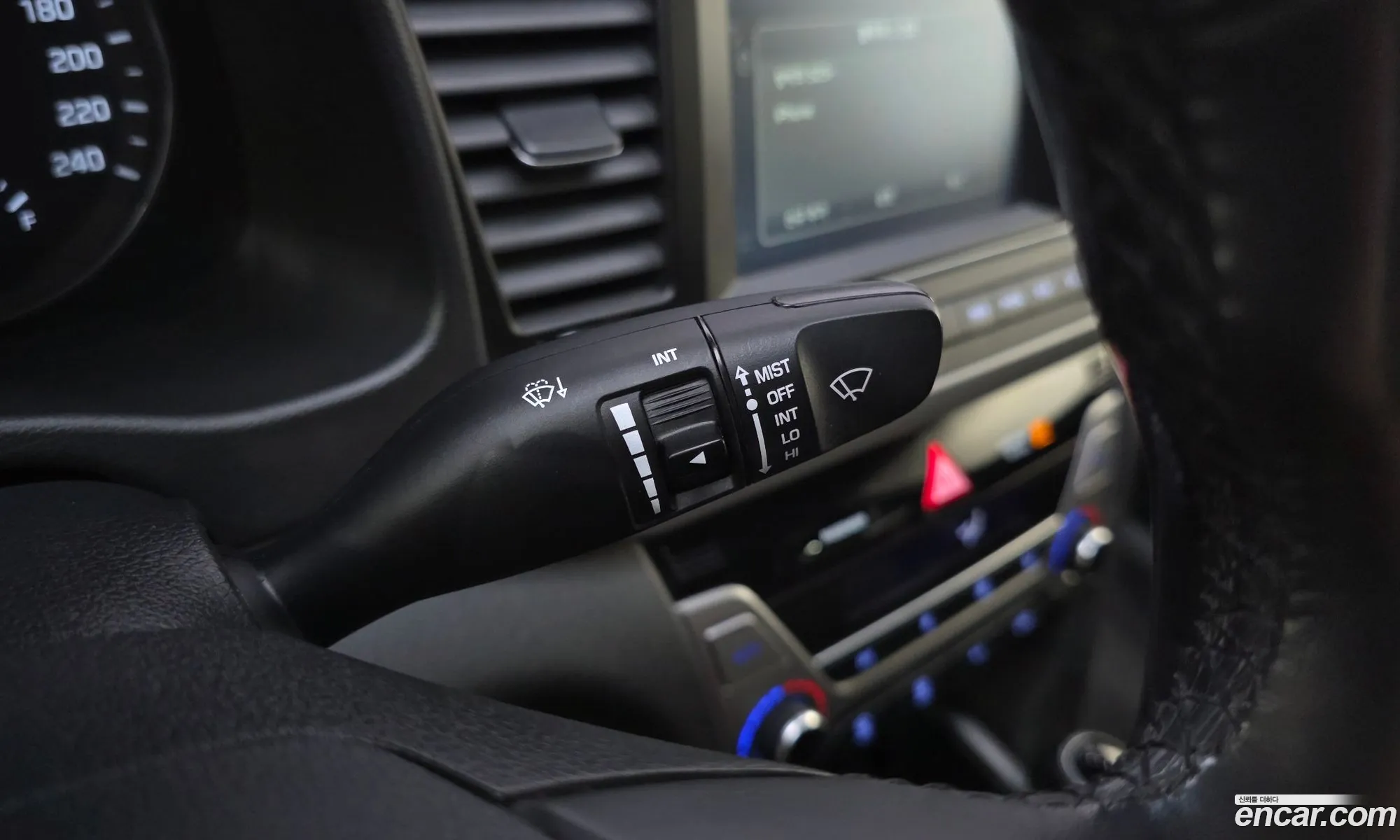 Hyundai Elantra AD 2015 — 21