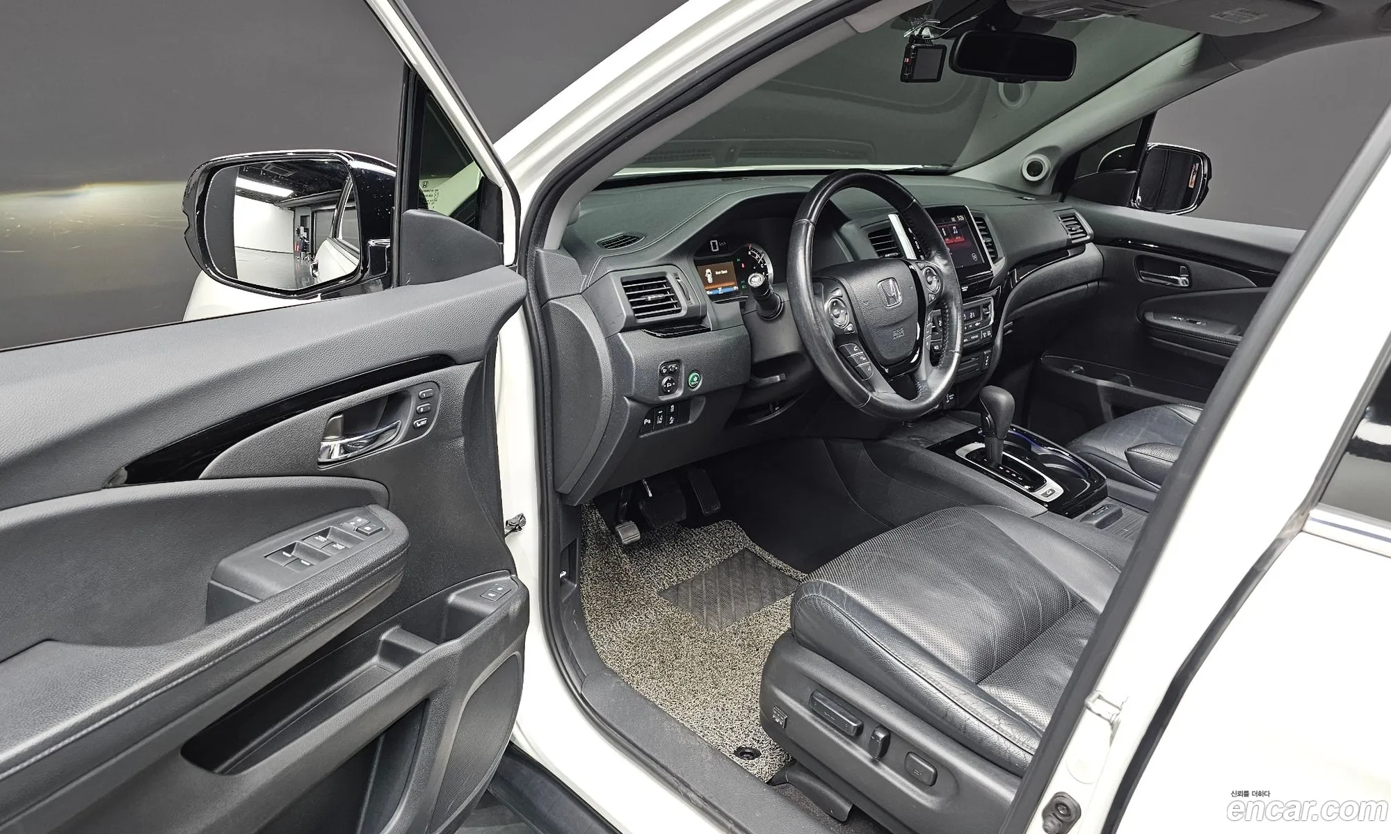 Honda Pilot 2015 5FNYF6850GB201008 — 20