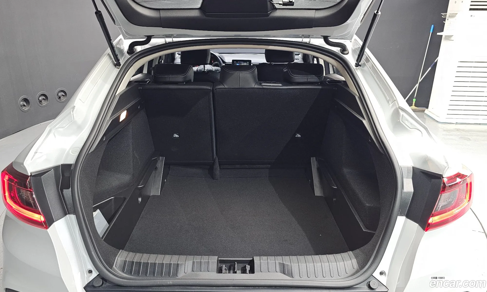 Renault Korea (Samsung) XM3 2023 — 24