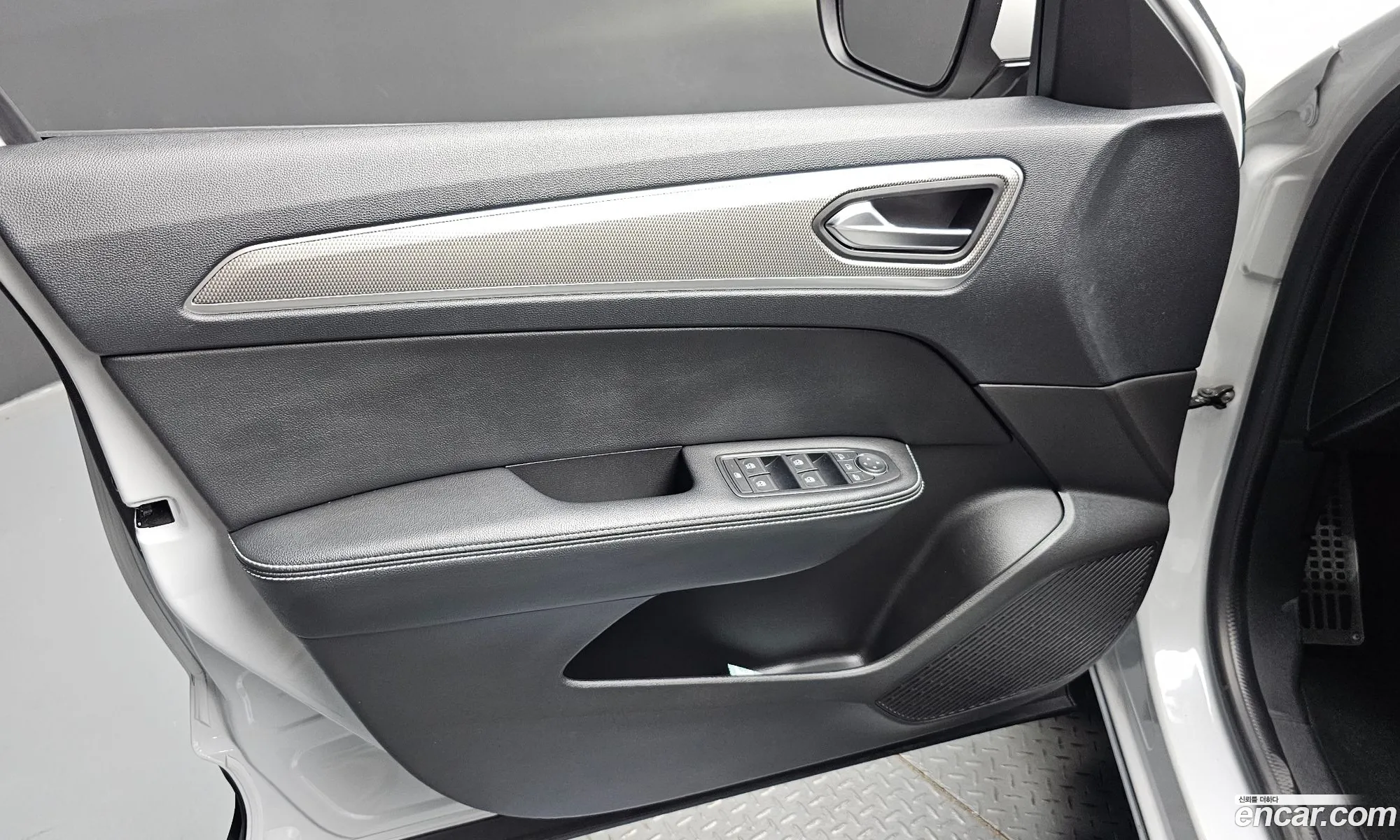 Renault Korea (Samsung) XM3 2023 — 30