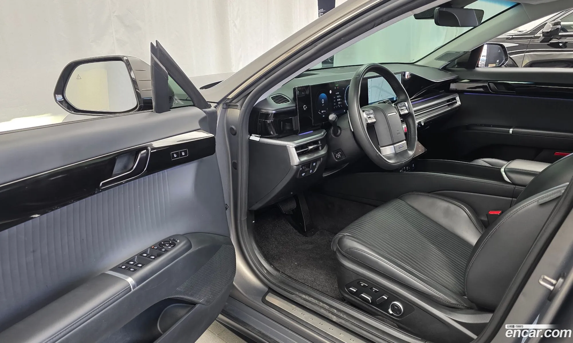 Hyundai Grandeur 2023 — 7
