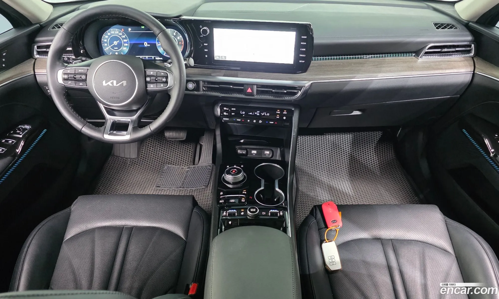 Kia K5 2023 — 4