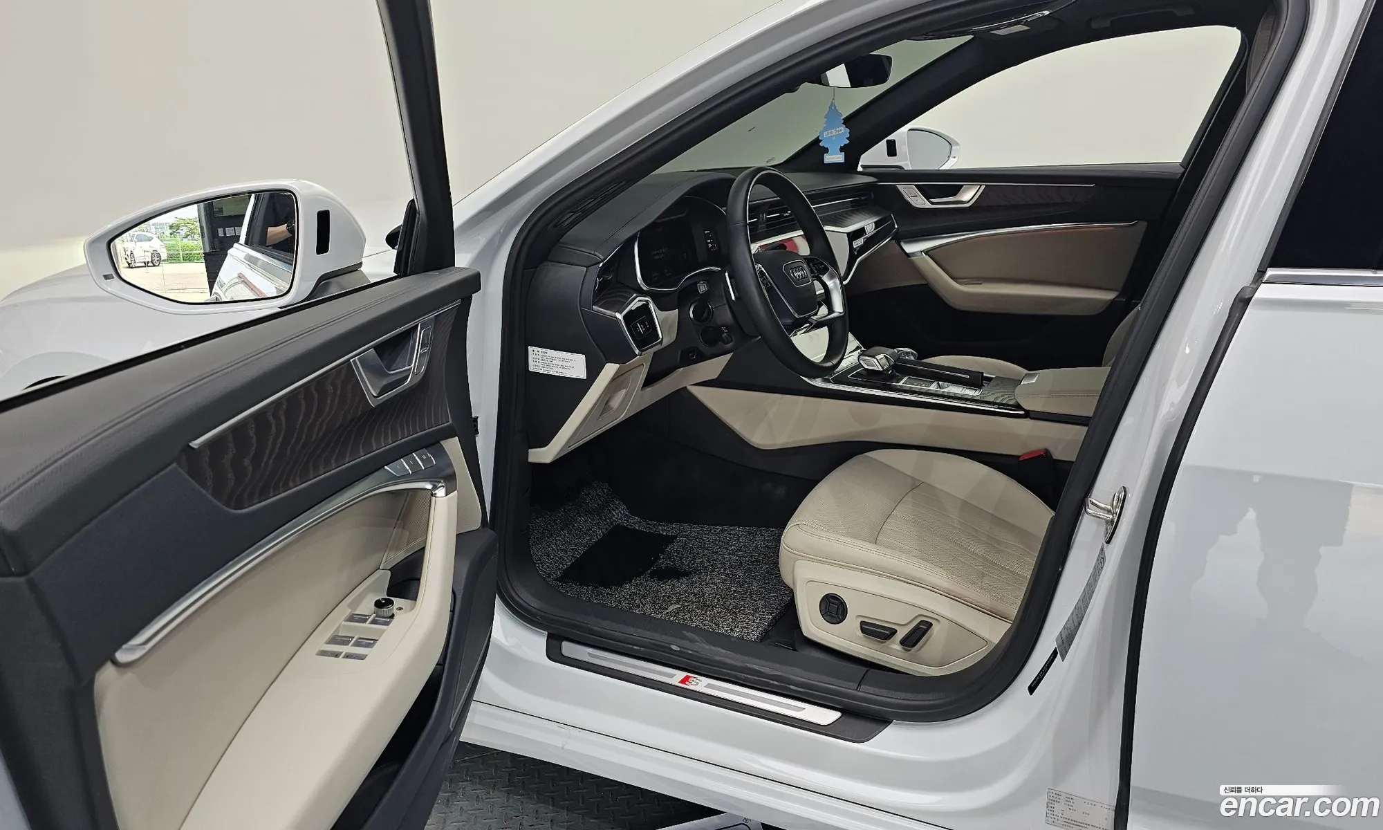 Audi A6 2023 WAUZZZF20PN050370 — 19