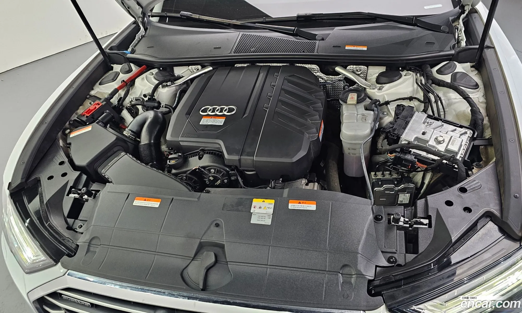 Audi A6 2023 WAUZZZF20PN050370 — 28