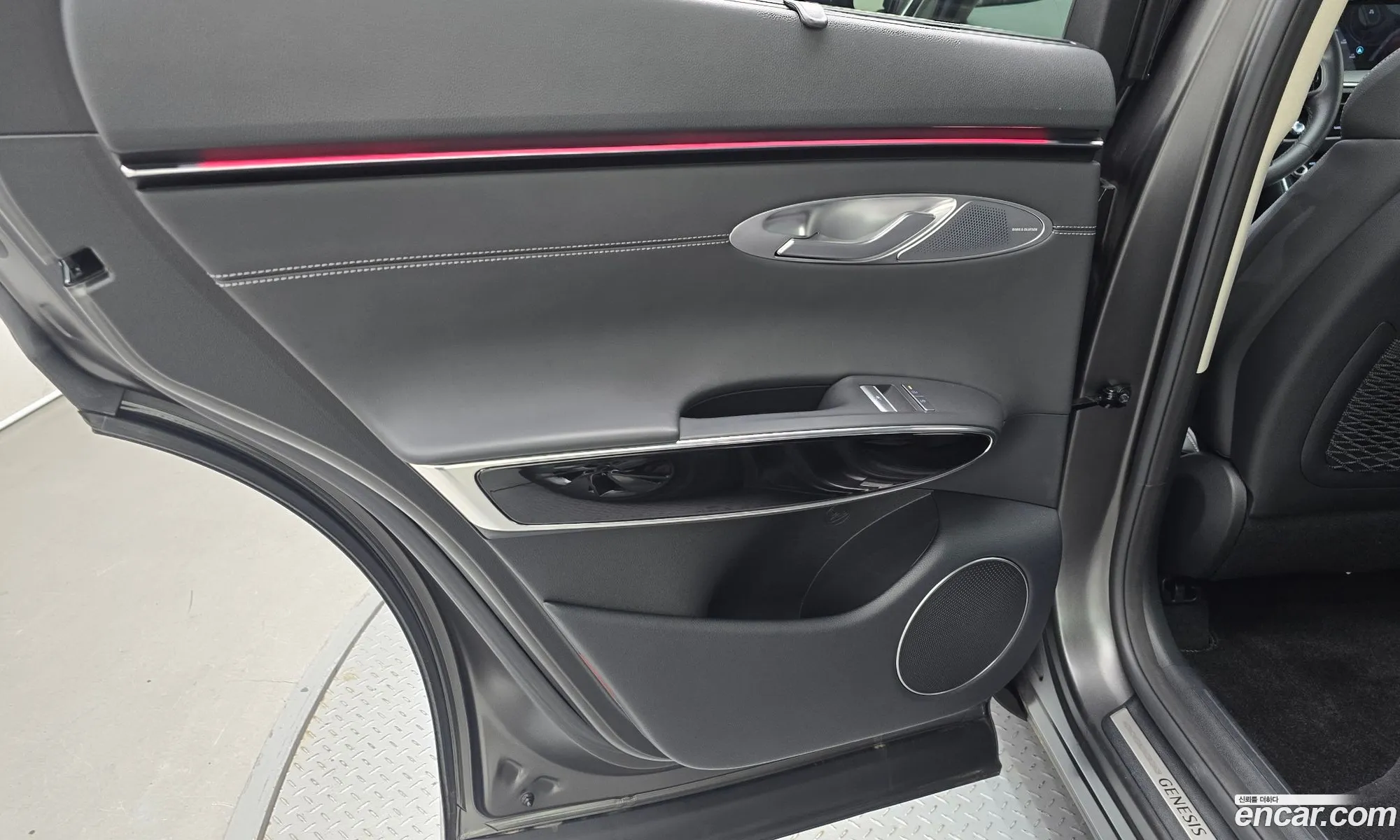 Genesis GV70 2024 — 2