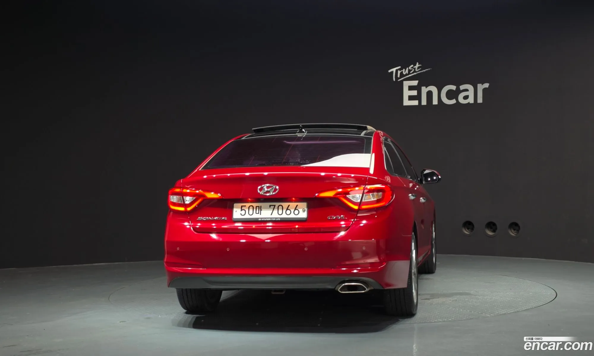 Hyundai LF Sonata 2014 — 30