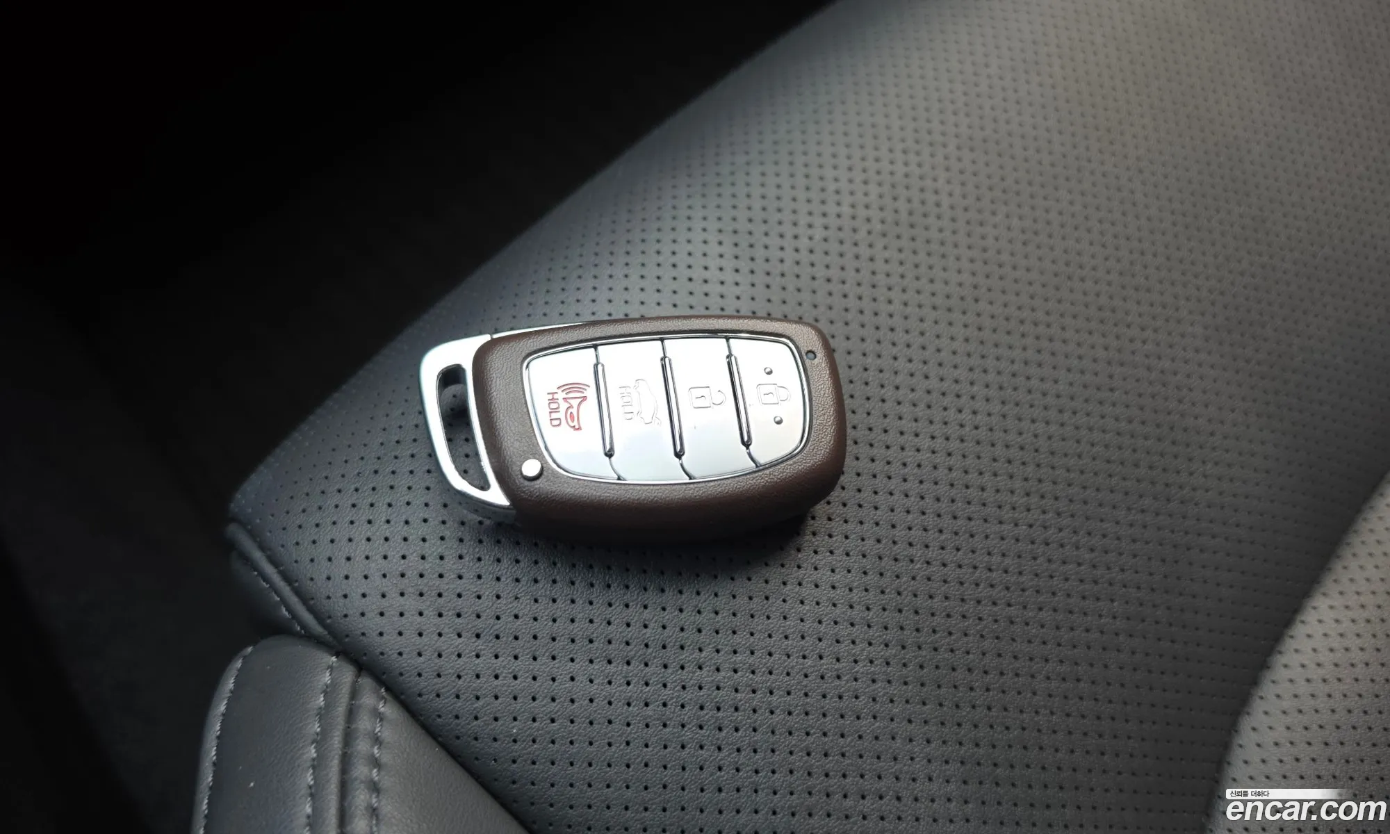 Hyundai LF Sonata 2014 — 11