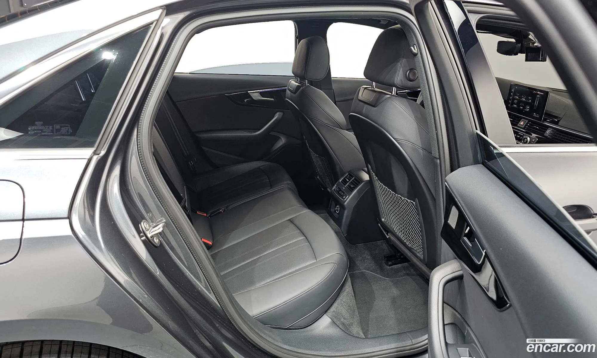 Audi A4 2020 WAUZZZF48LA053147 — 19