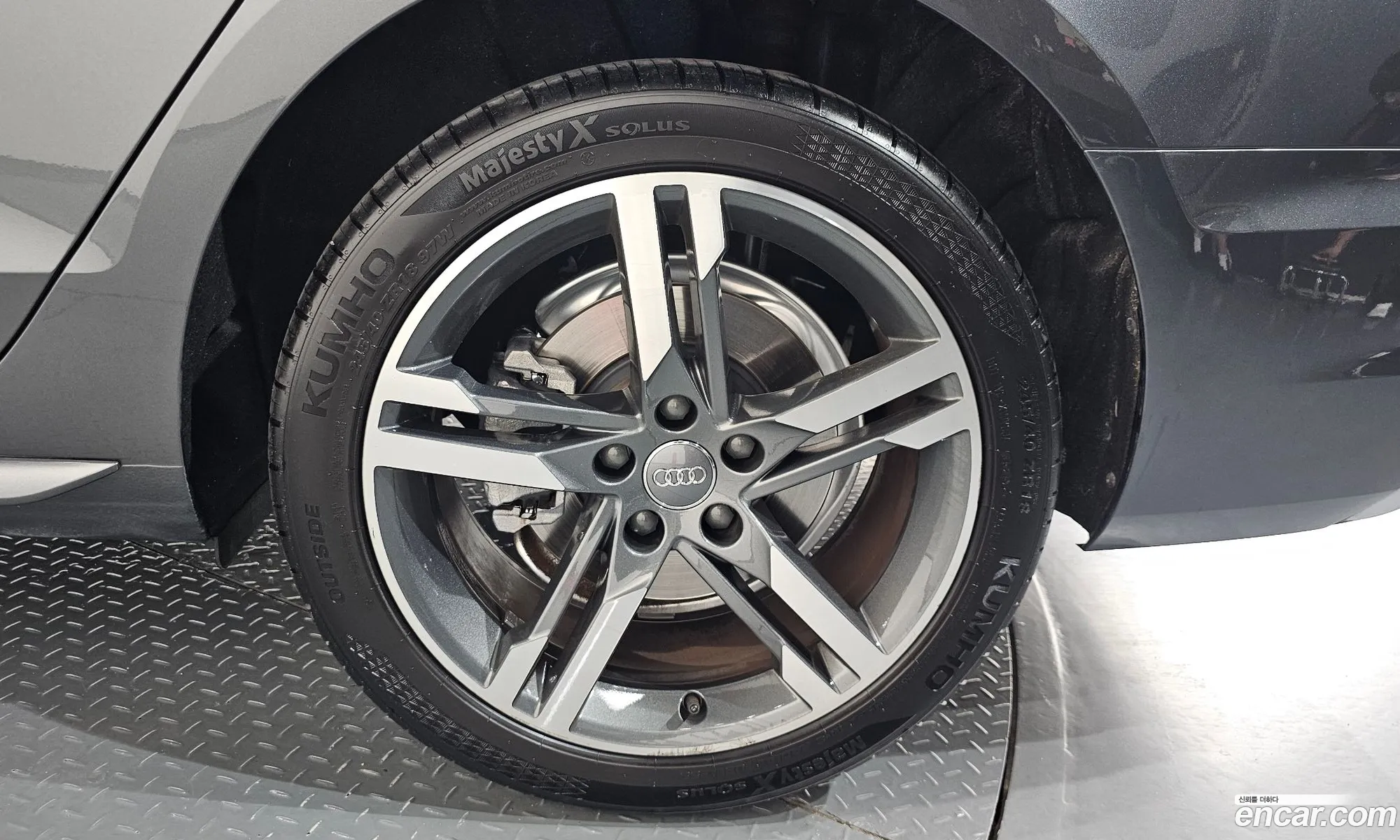 Audi A4 2020 WAUZZZF48LA053147 — 35