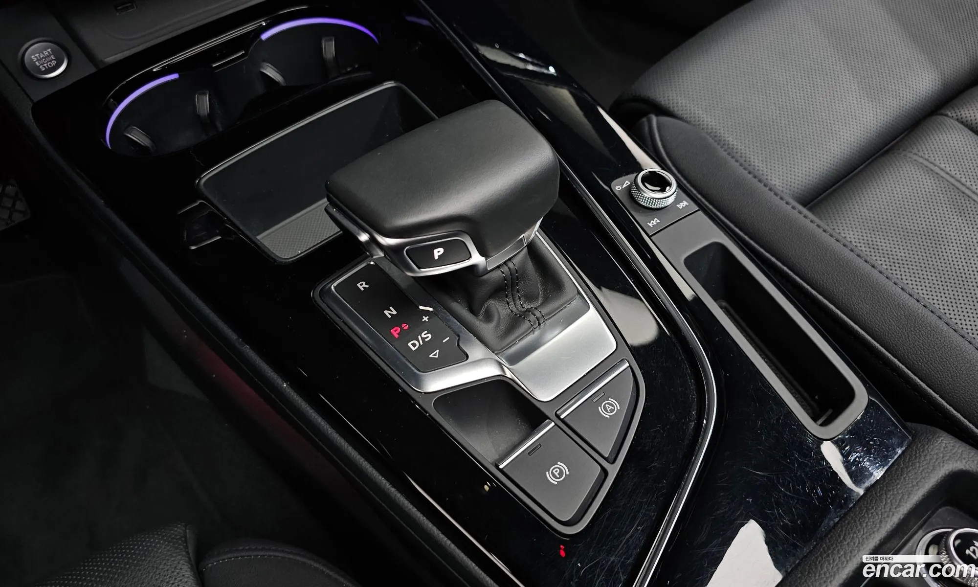 Audi A4 2020 WAUZZZF48LA053147 — 26