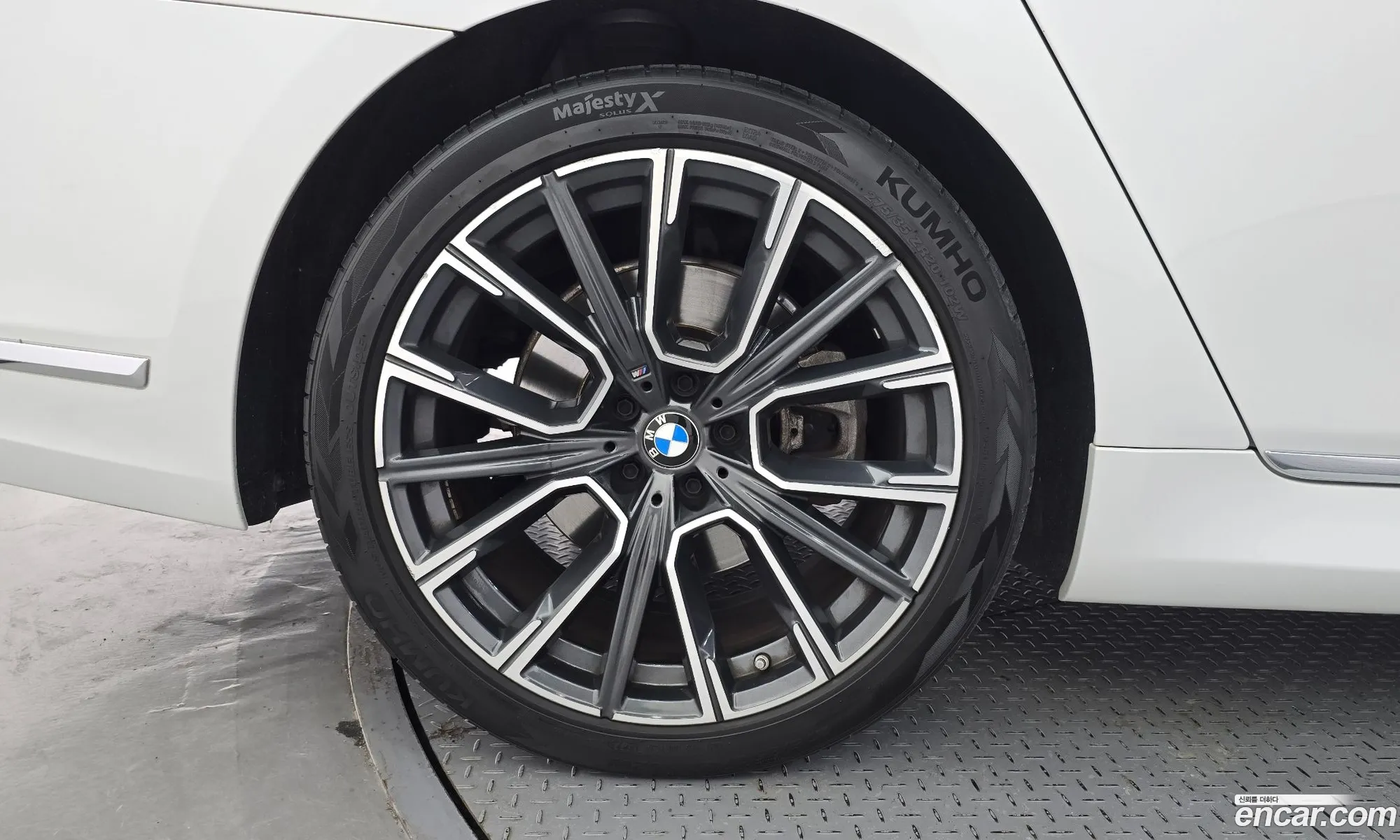 BMW 7 Series 2020 — 14