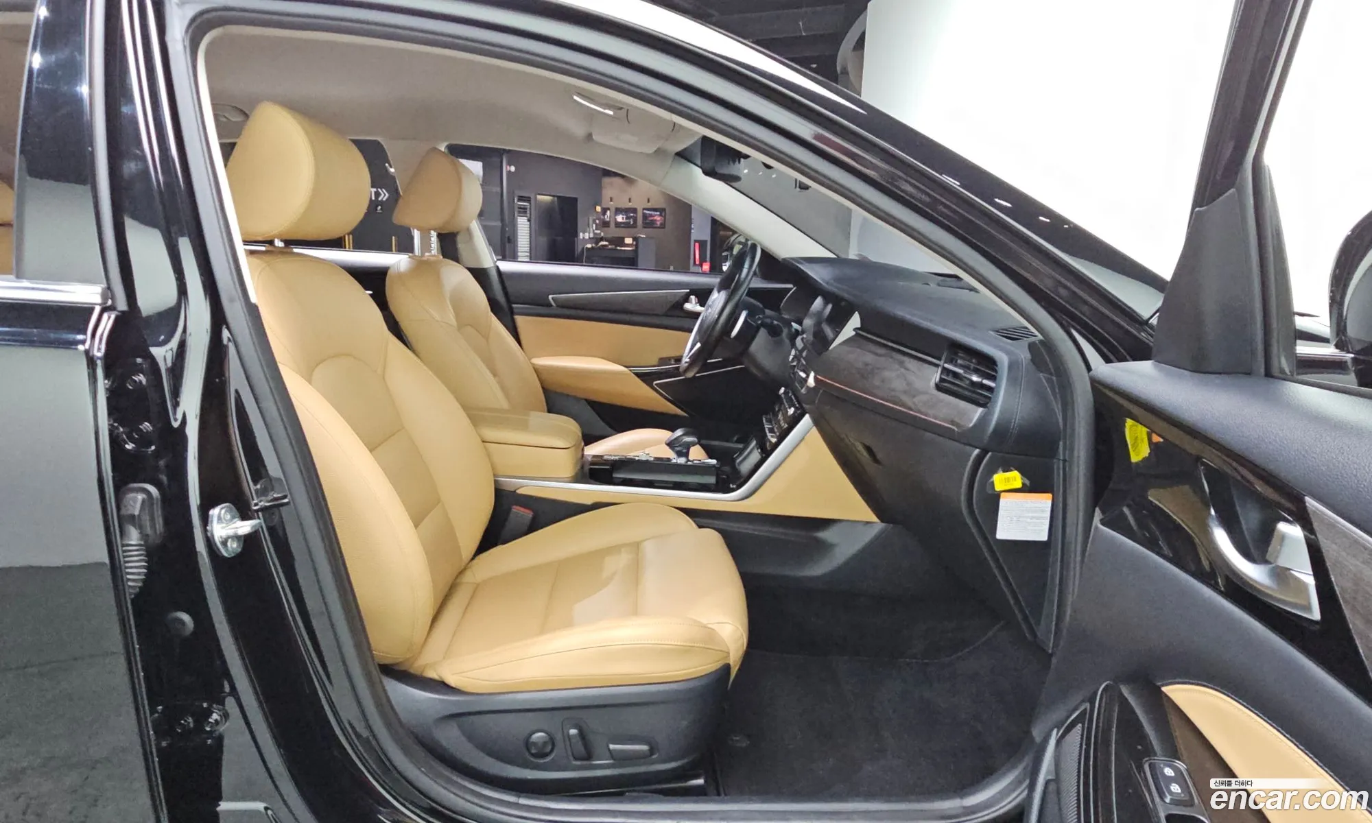 Kia K7 Premier Hybrid 2019 — 26