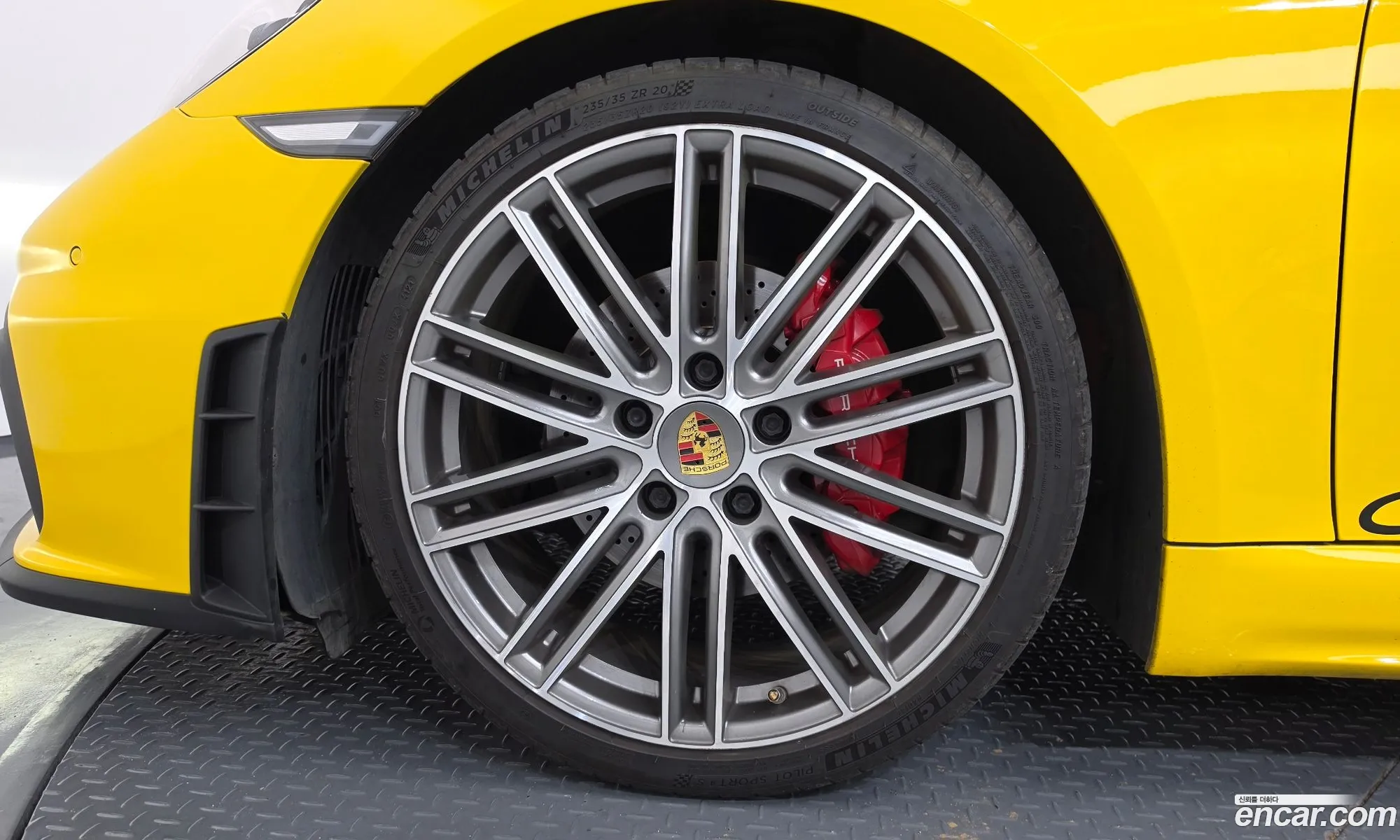 Porsche 718 Boxster 2018 WP0CB2980JS228338 — 28