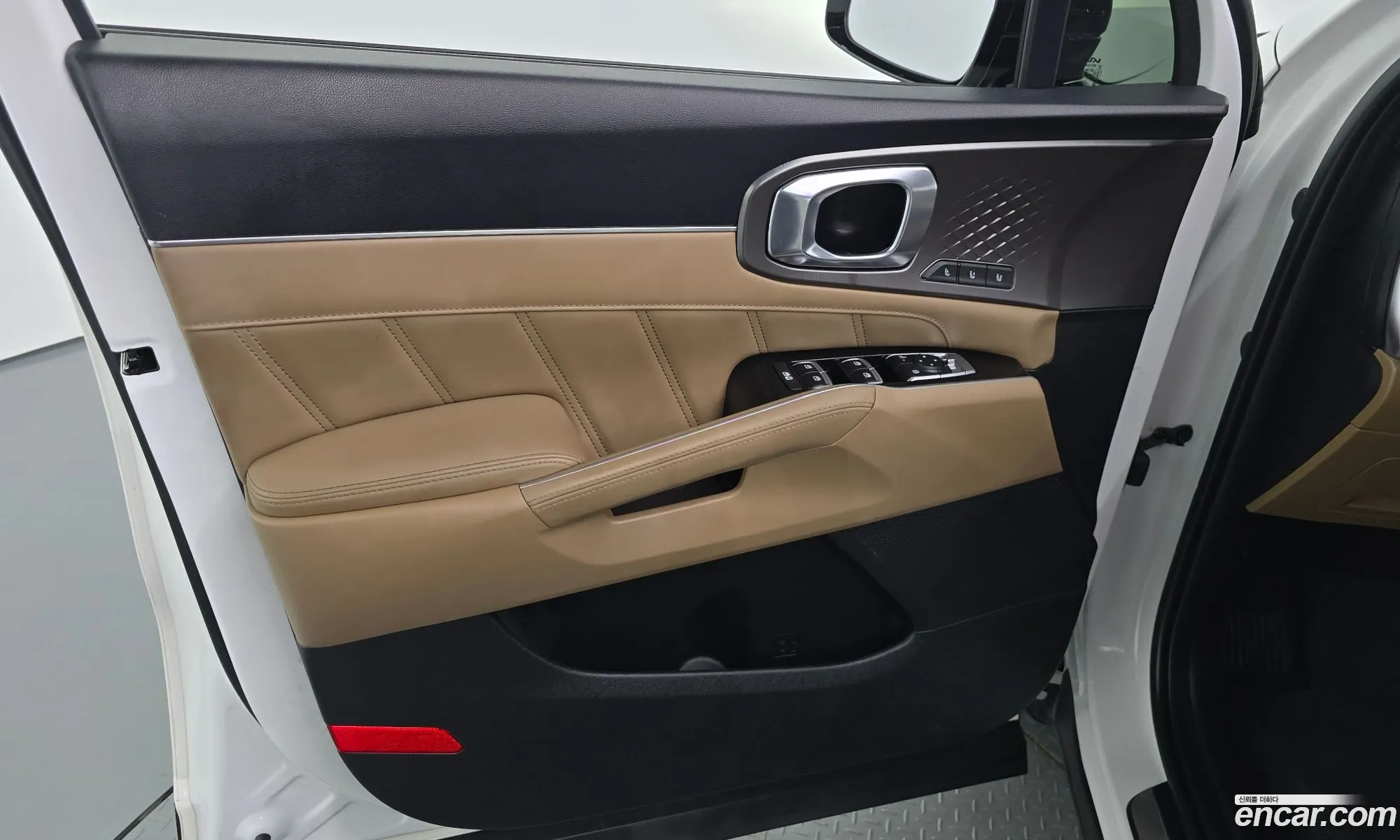 Kia Sorento 2023 — 10