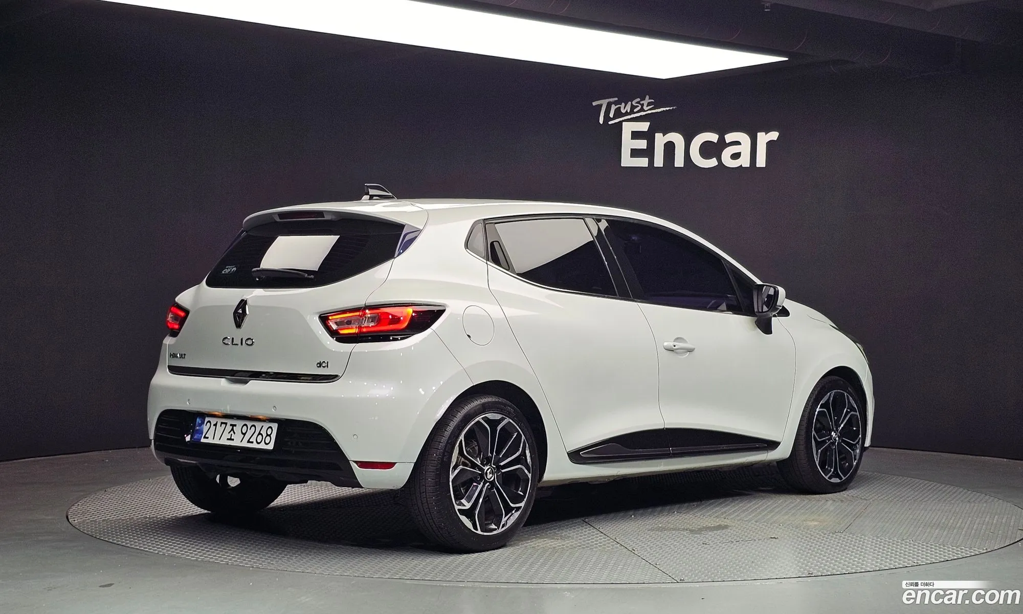 Renault Korea (Samsung) Clio 2018 — 10
