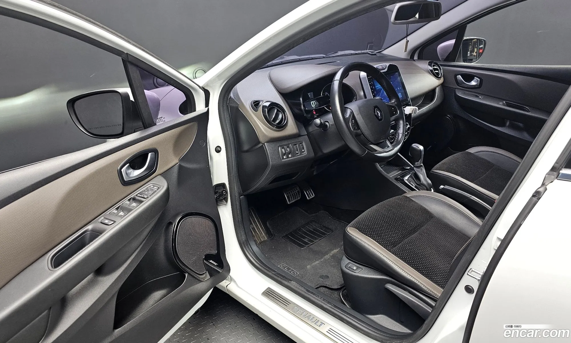 Renault Korea (Samsung) Clio 2018 — 8