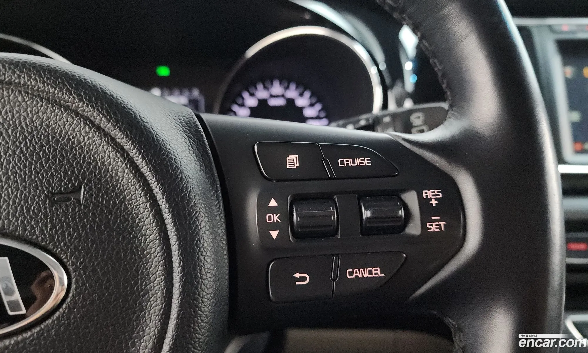 Kia Carnival 2015 — 24