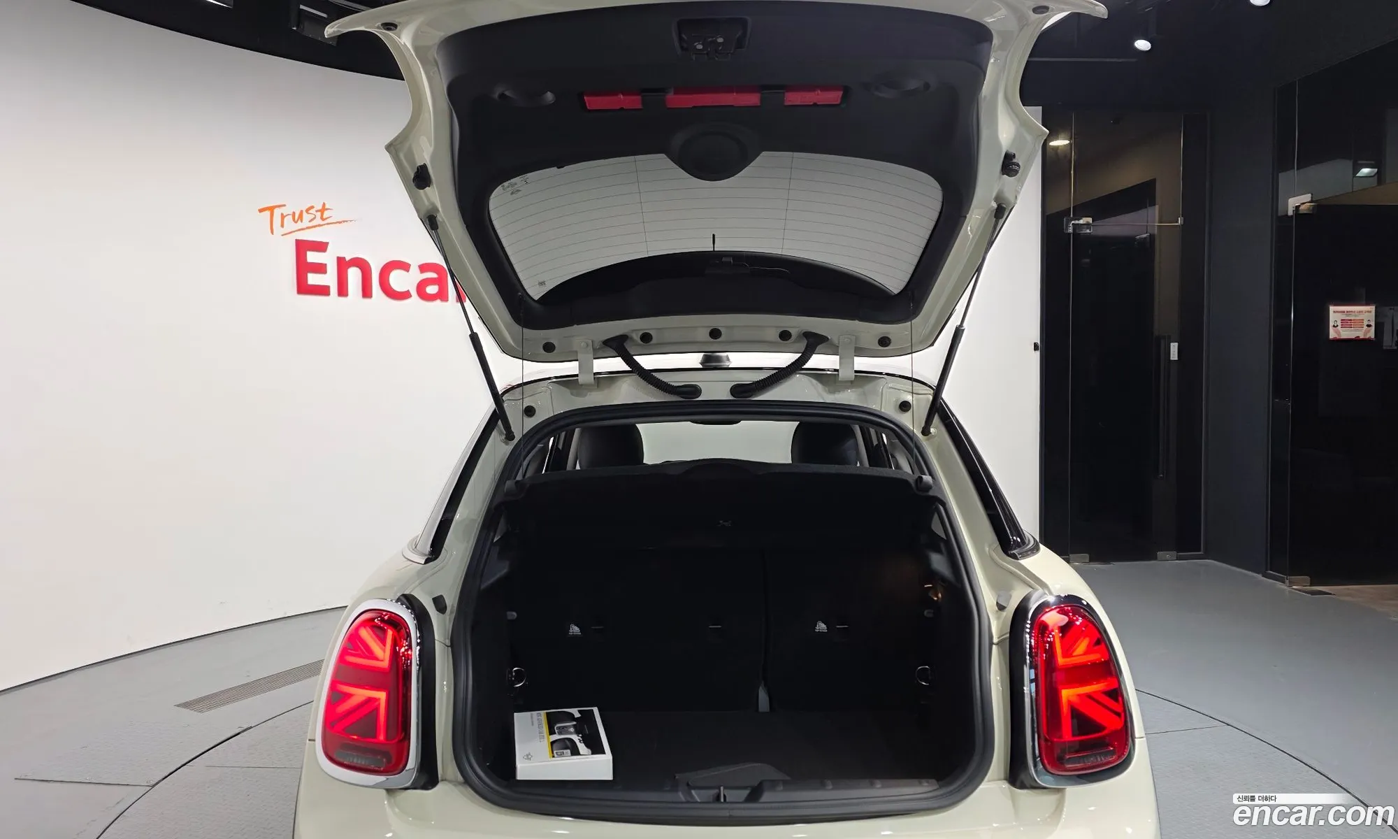 Mini Cooper 2022 WMW41DK03P2S59984 — 13