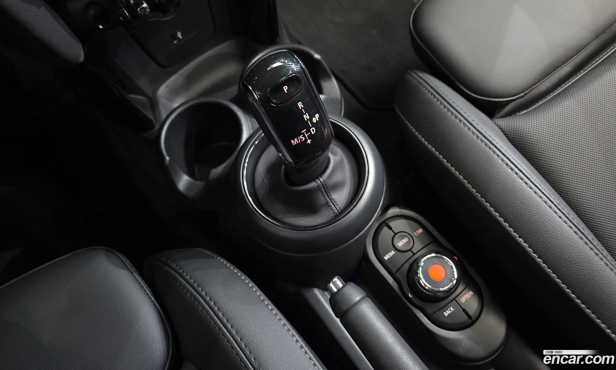 Mini Cooper 2022 WMW41DK03P2S59984 — 8