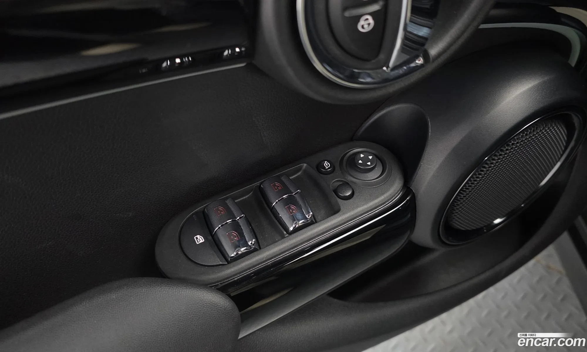 Mini Cooper 2022 WMW41DK03P2S59984 — 4