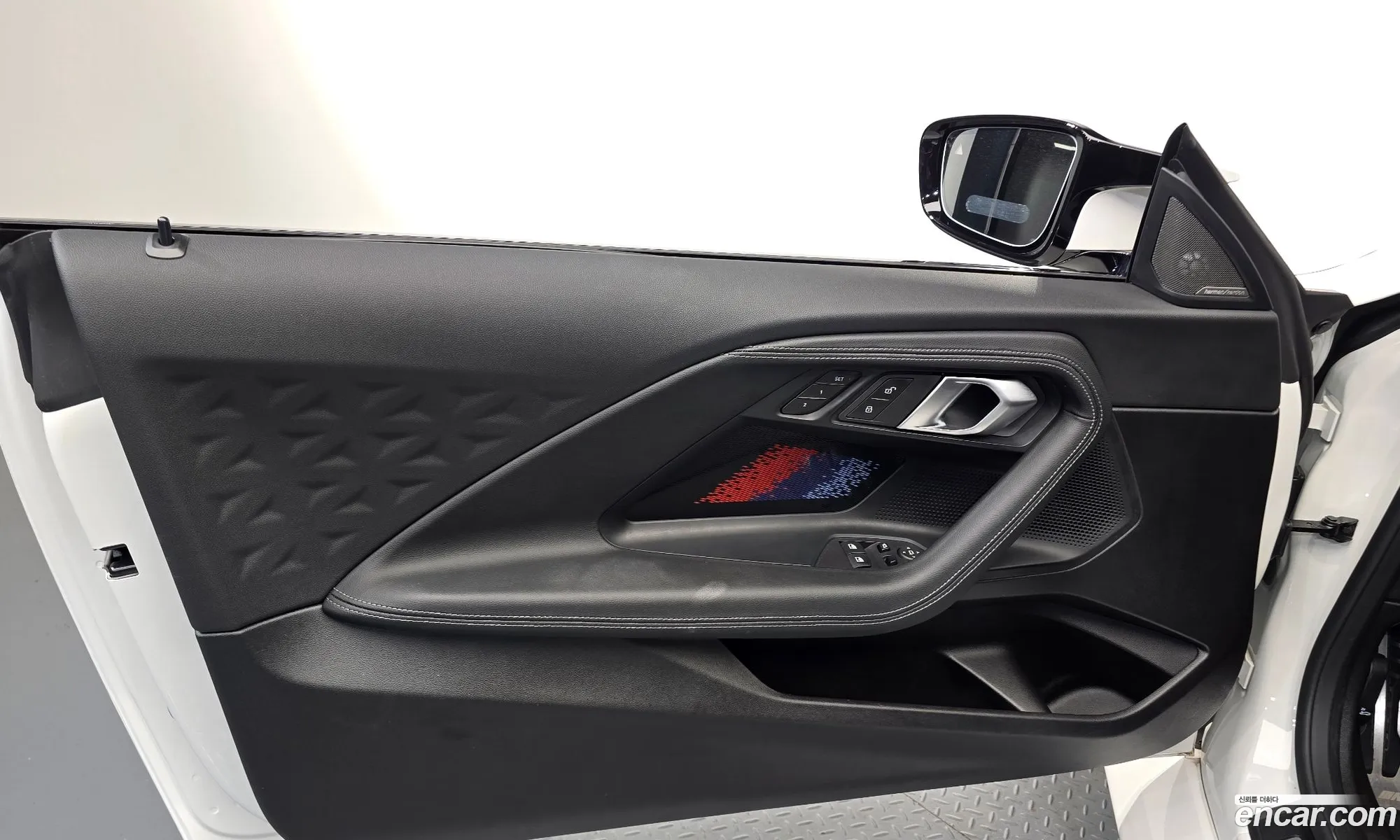BMW M2 2025 WBS21DM05S8F42833 — 30