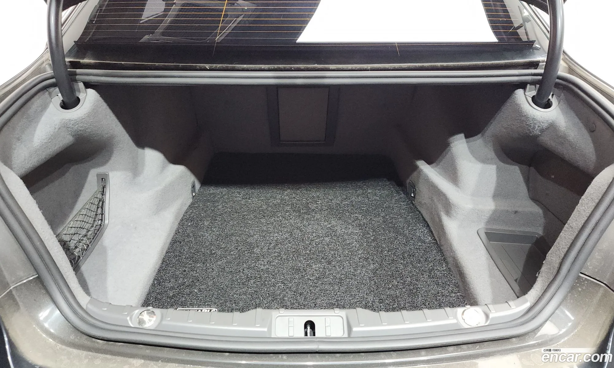 BMW 7 Series 2010 WBAKB8103AC342815 — 8
