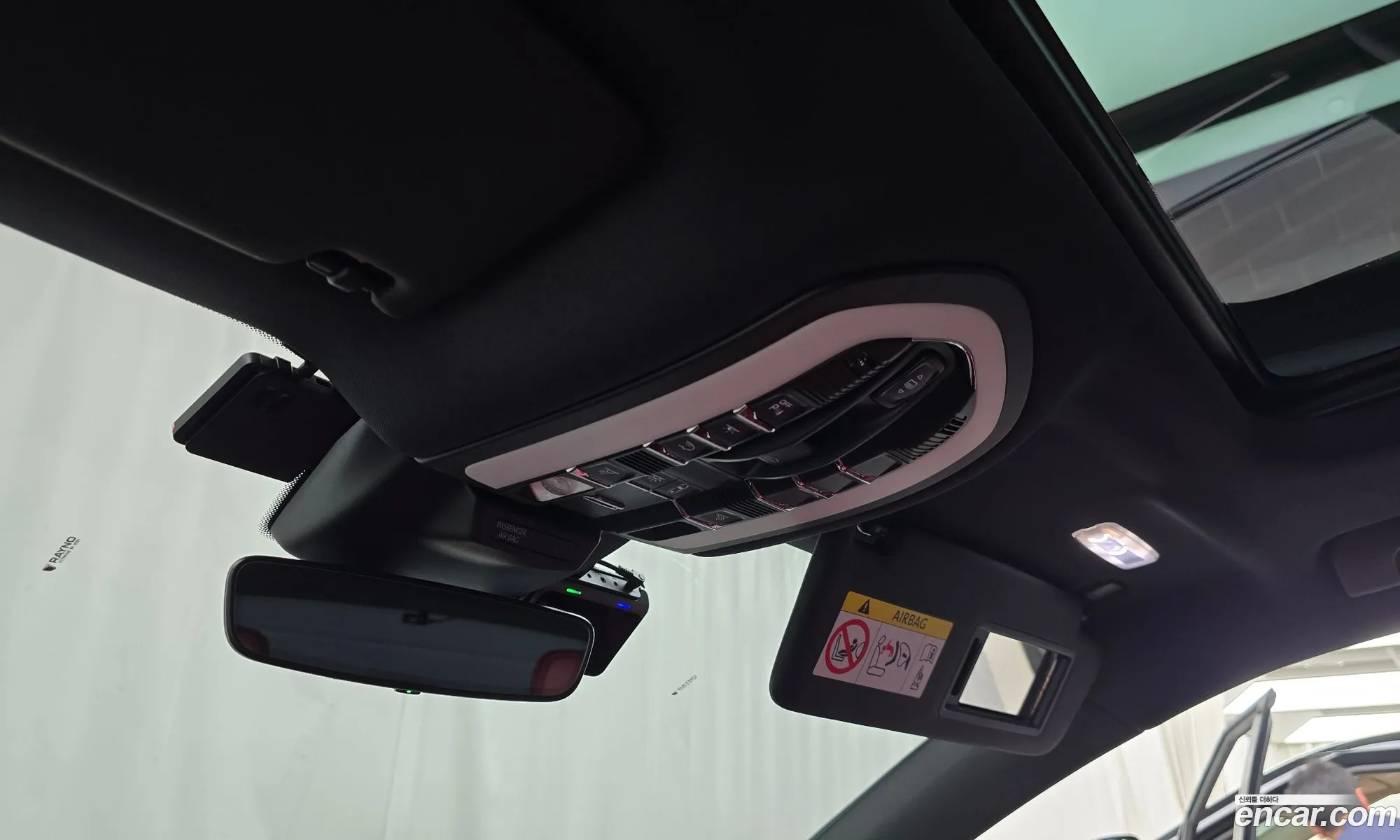 Porsche Macan 2024 WP1AF2959RLB50728 — 30