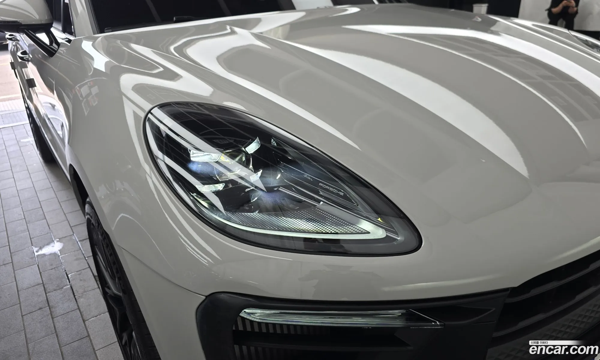 Porsche Macan 2024 WP1AF2959RLB50728 — 19