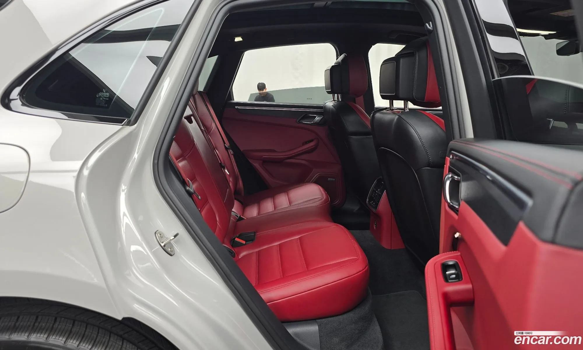 Porsche Macan 2024 WP1AF2959RLB50728 — 21