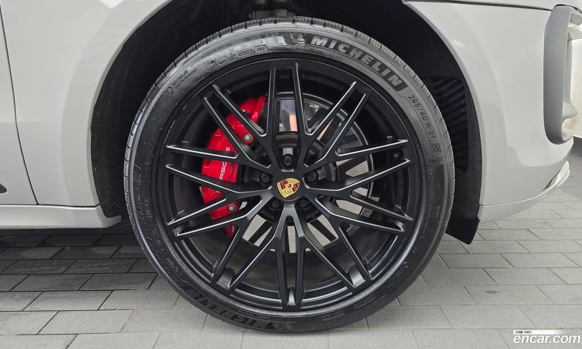 Porsche Macan 2024 WP1AF2959RLB50728 — 8