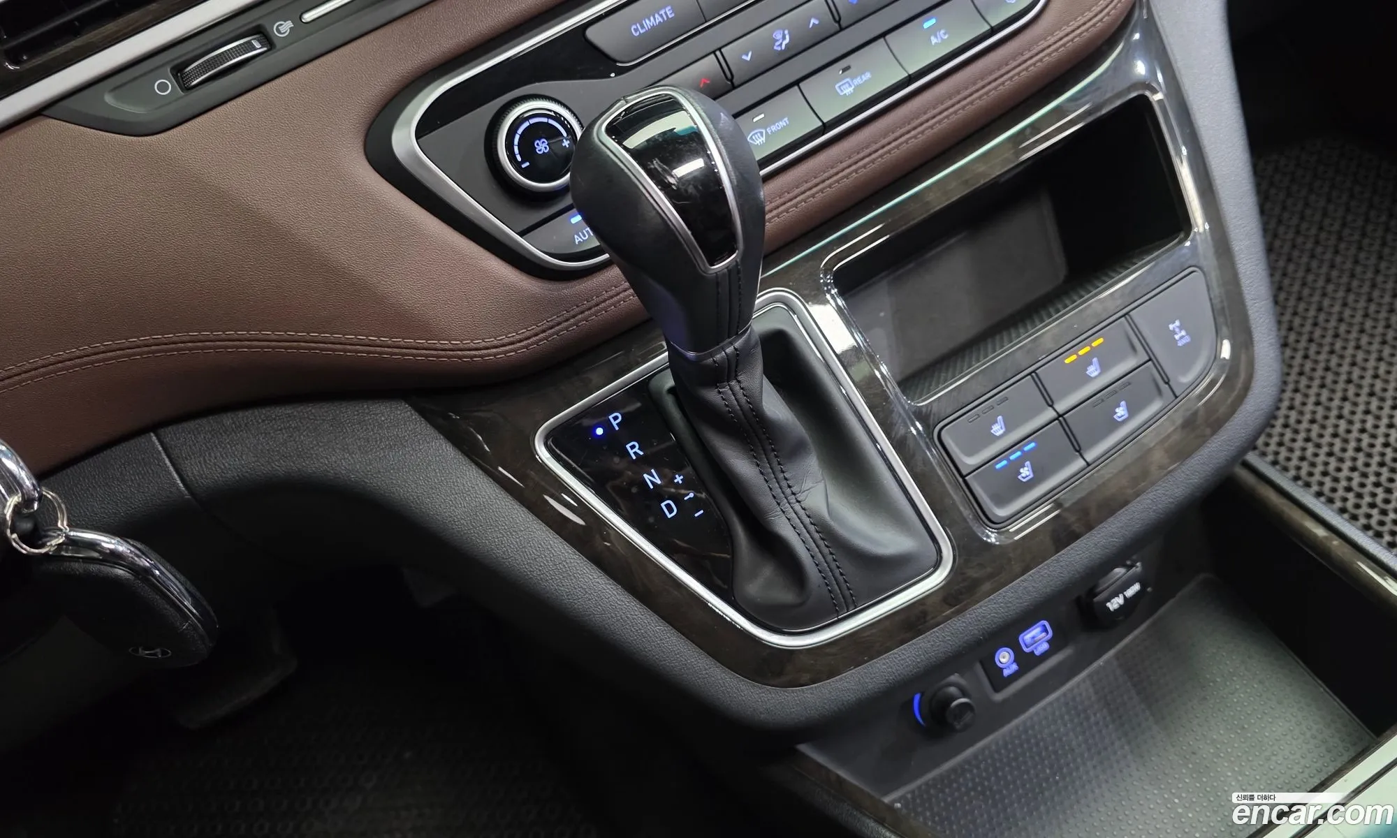 Hyundai Grand Starex 2018 — 7