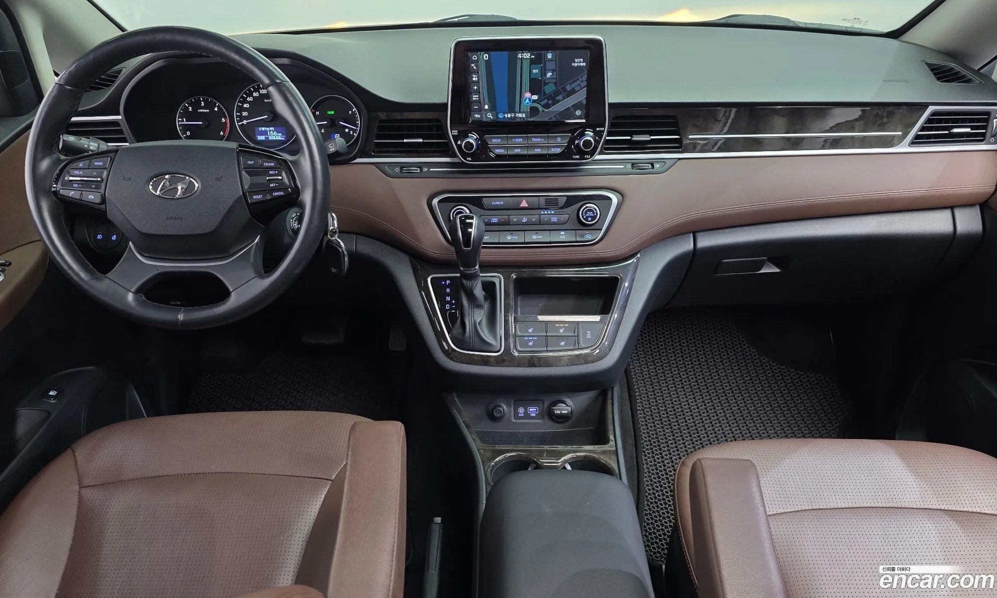Hyundai Grand Starex 2018 — 11