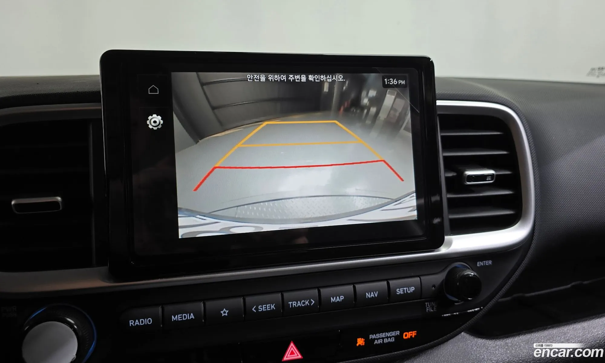 Hyundai Venue 2023 — 31