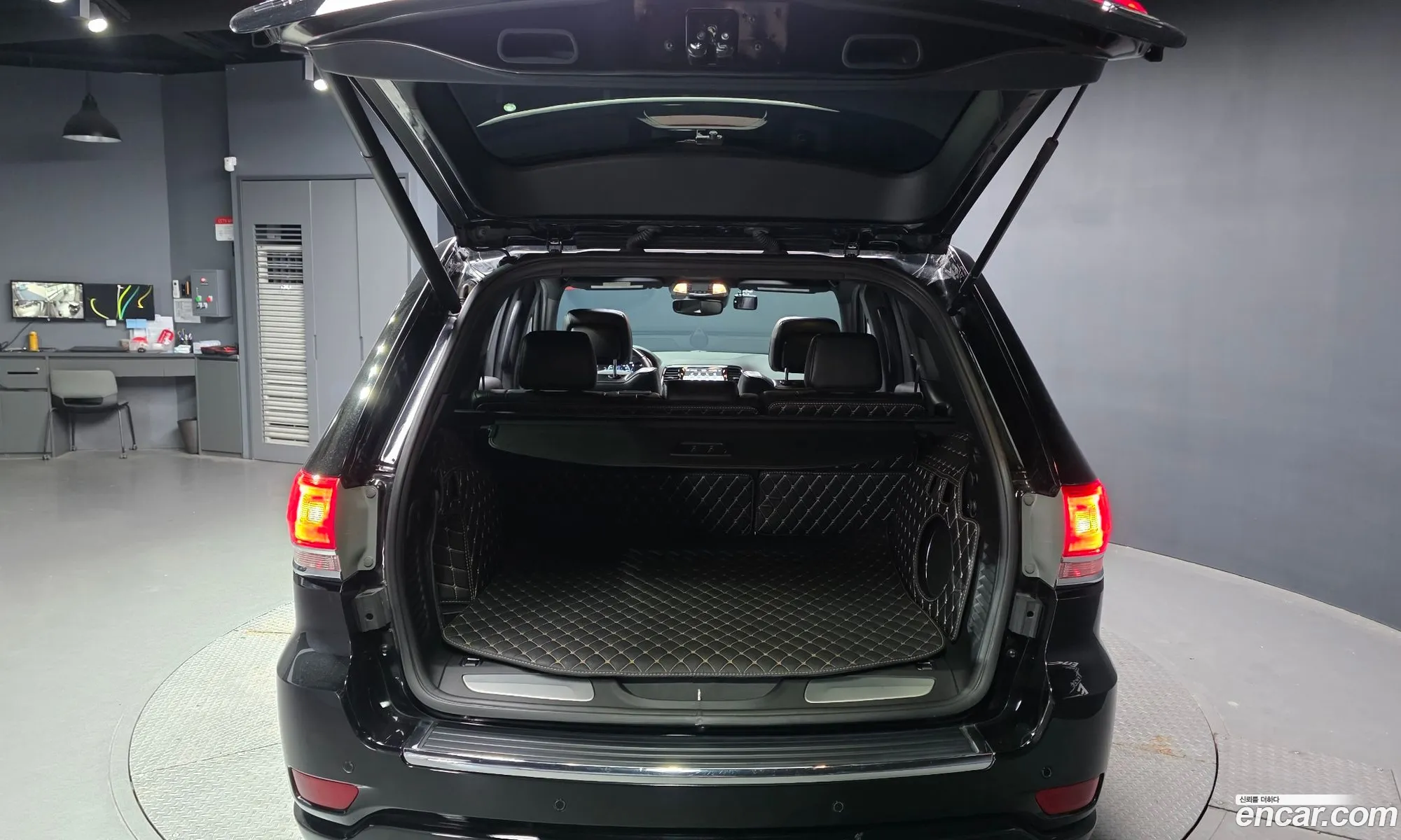 Jeep Grand Cherokee 2020 — 14