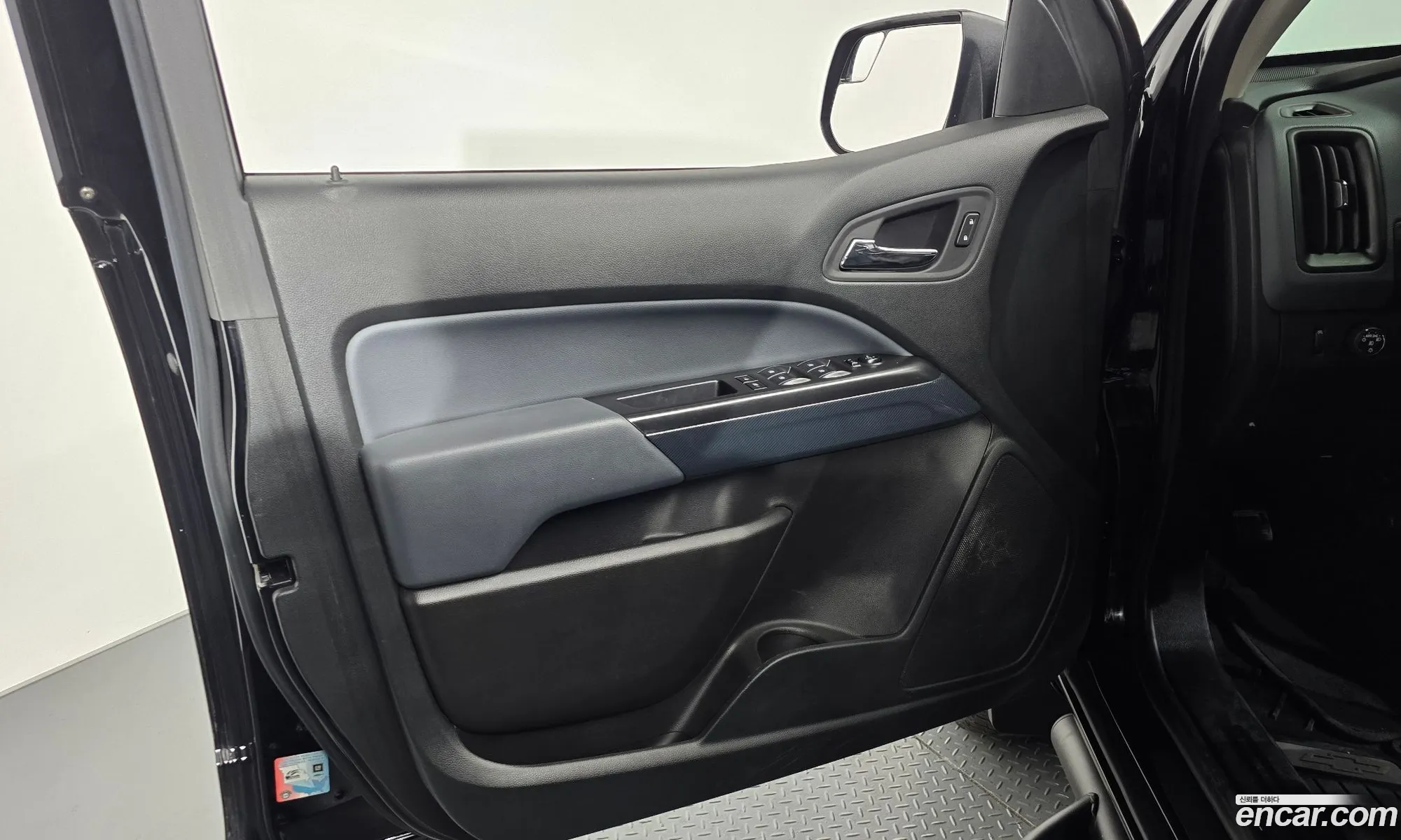 Chevrolet (GM Daewoo) Real New Colorado 2022 — 5