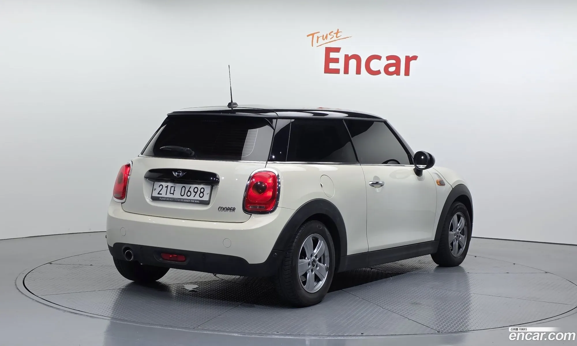 Mini Cooper 2016 WMWXP510XG3A98498 — 17