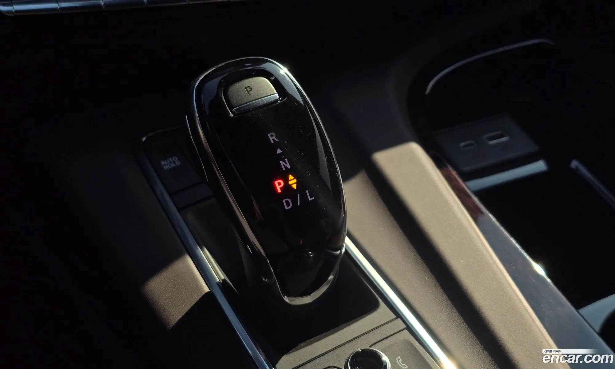 Cadillac Escalade 2023 — 27